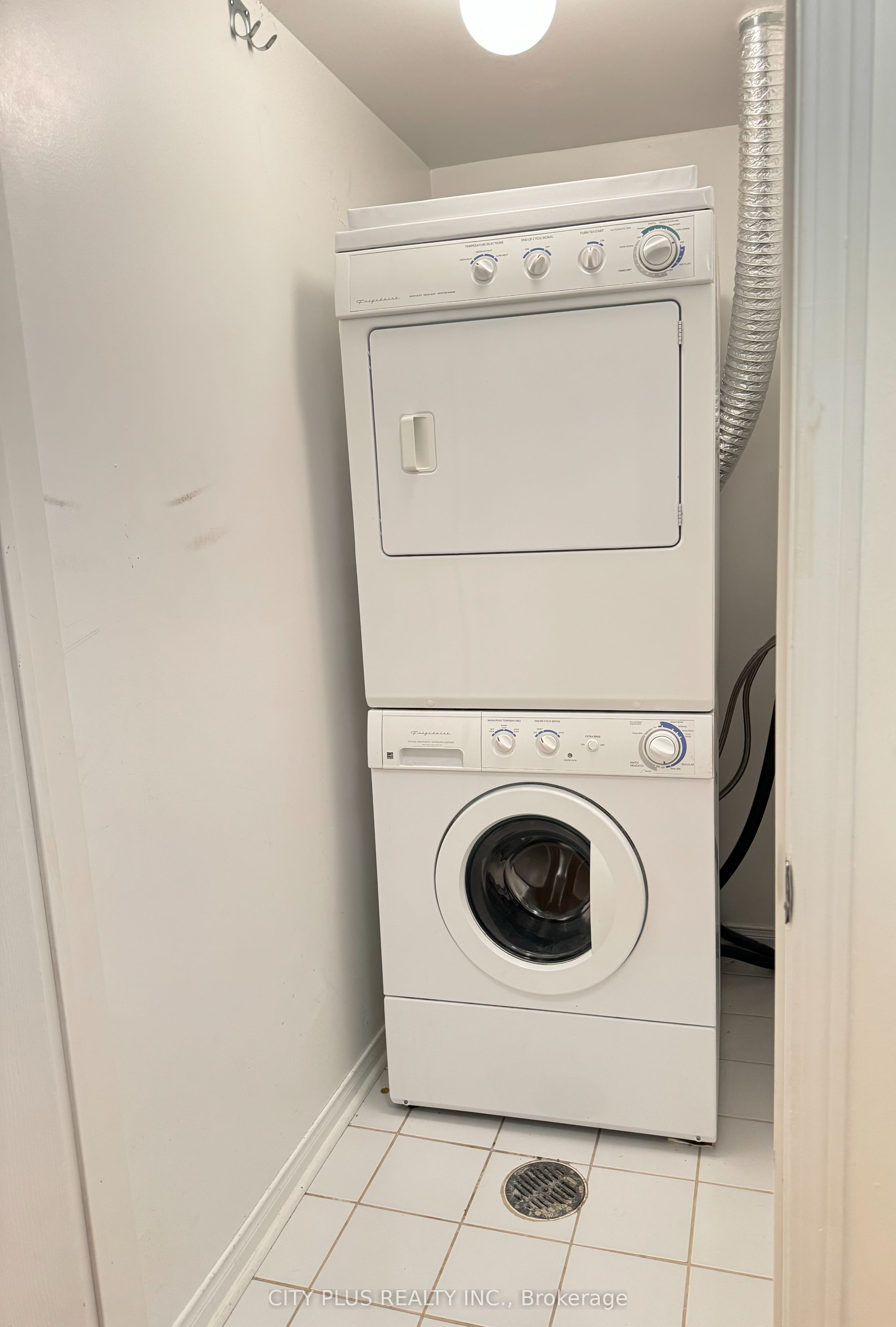 160 Chancery Road 21 Property Photo 7