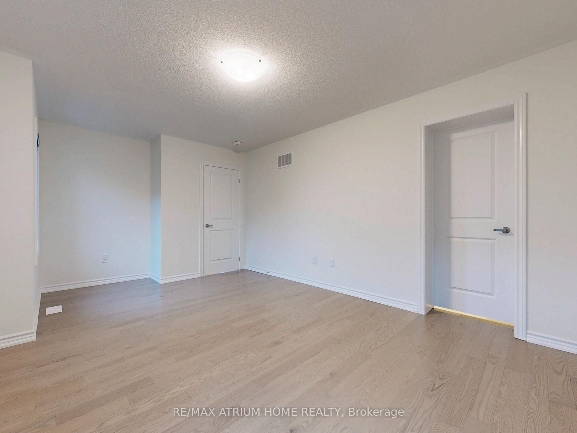 79 Therma Crescent Property Photo 24