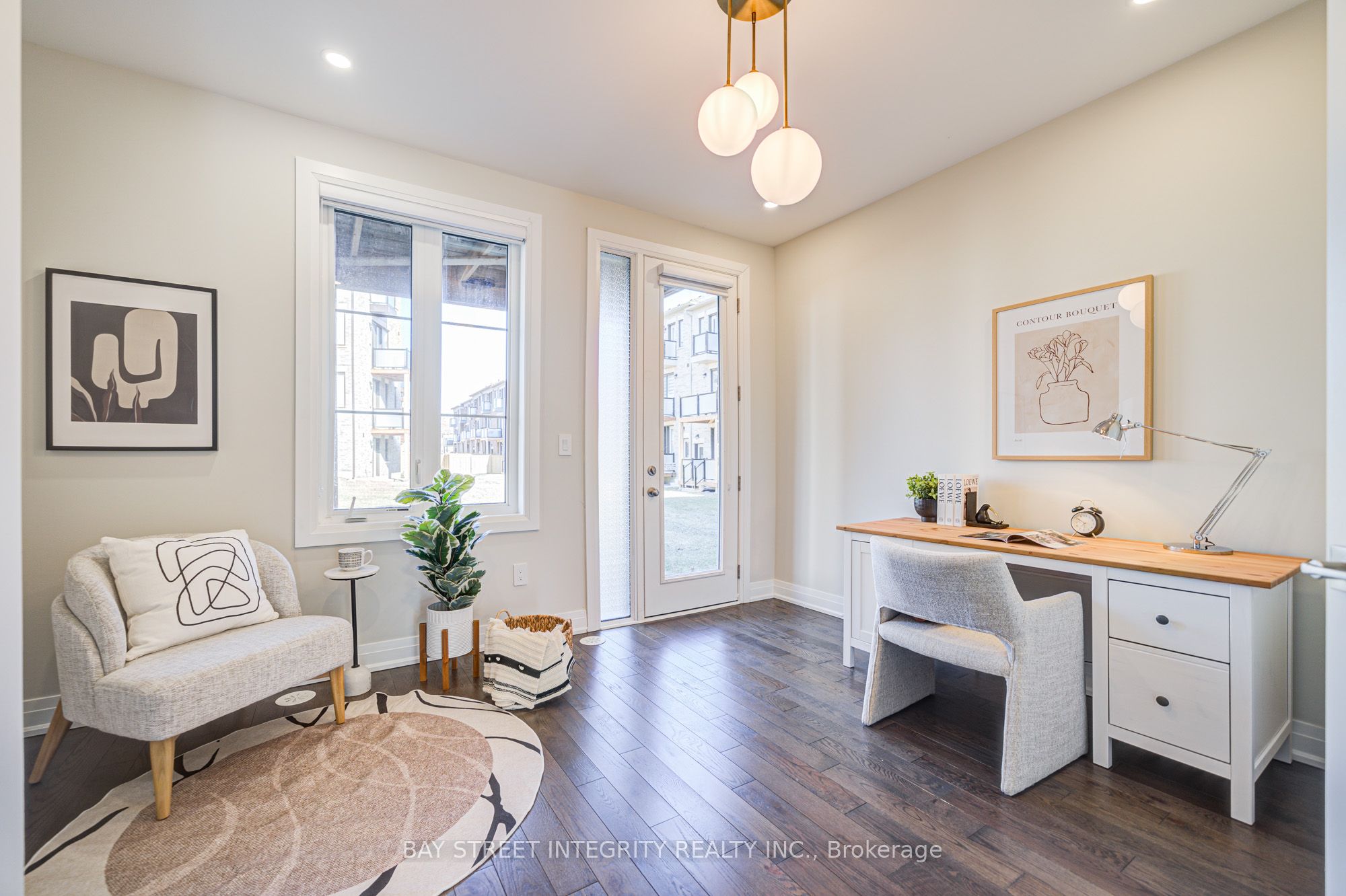 511 New England Court Property Photo 5