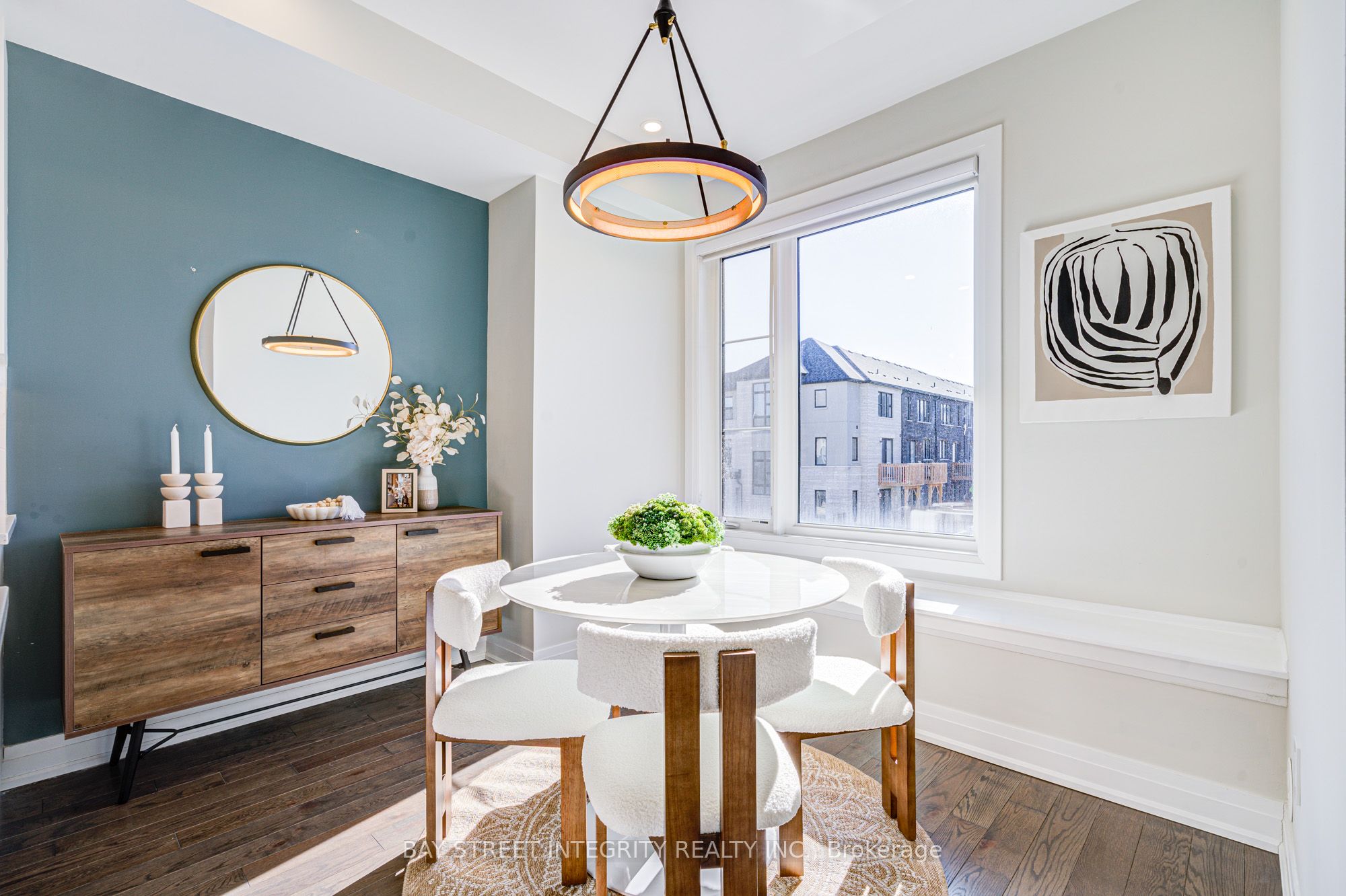 511 New England Court Property Photo 24