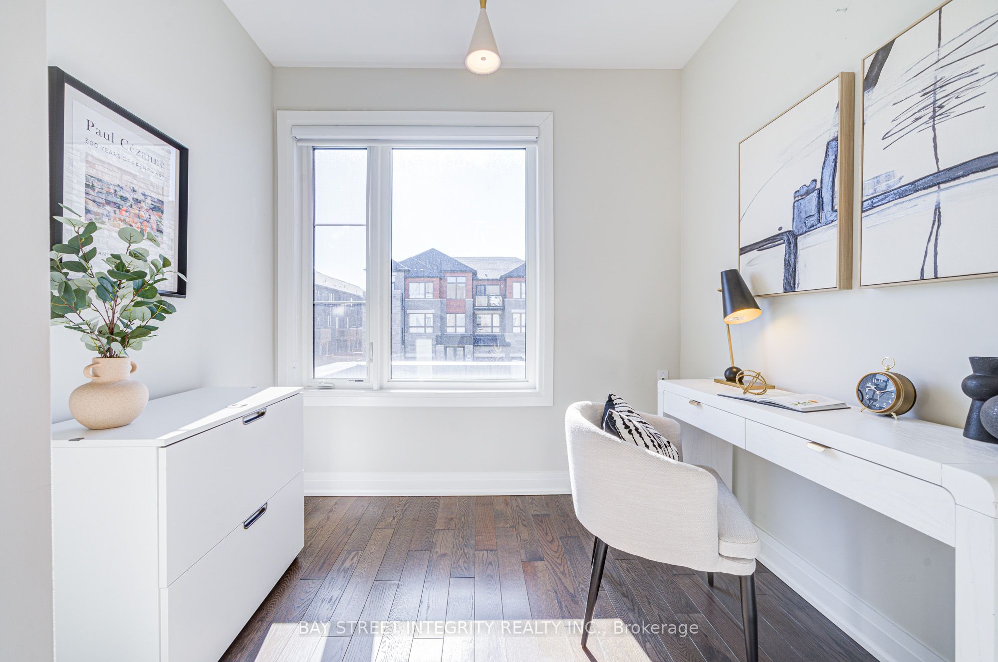 511 New England Court Property Photo 25