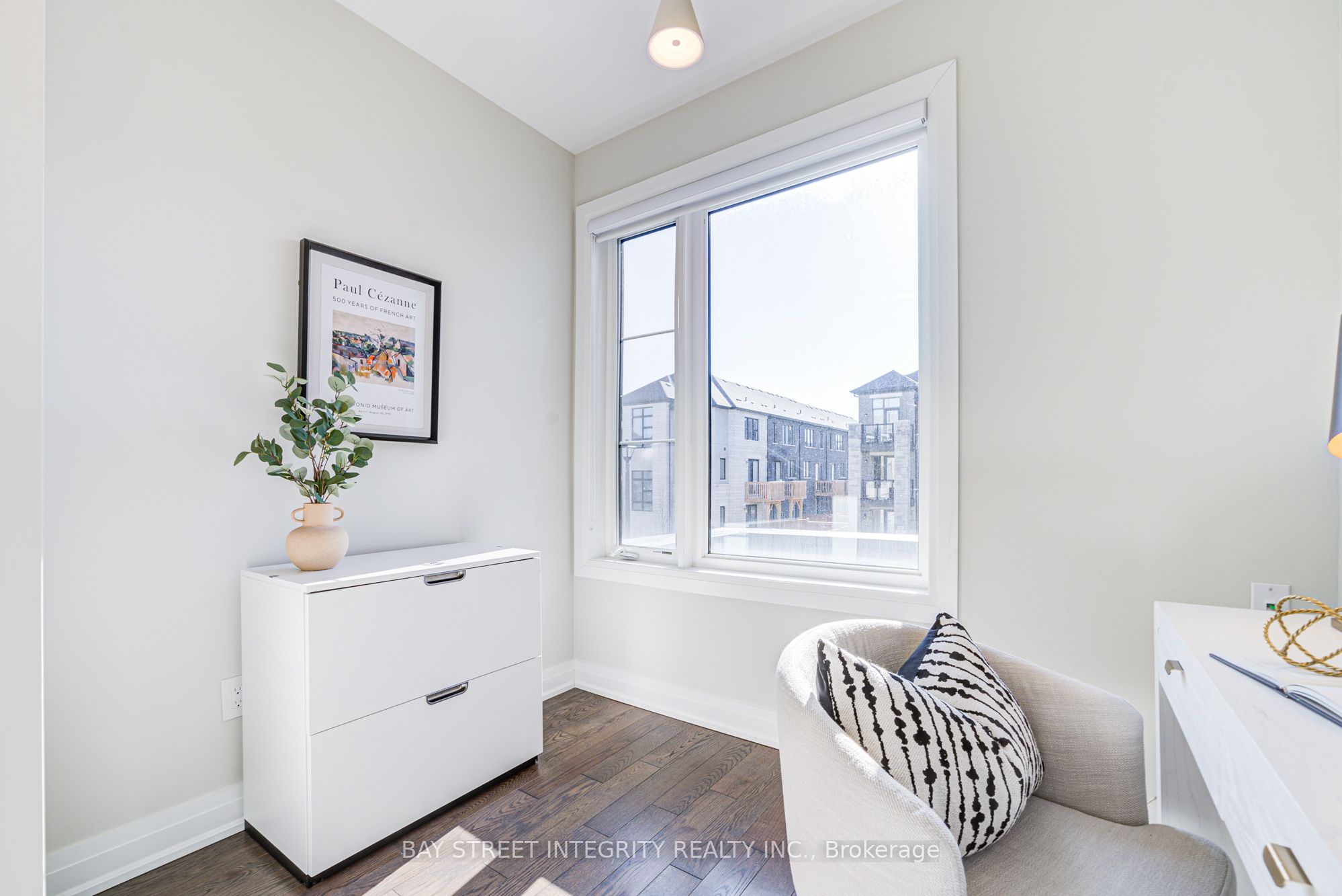 511 New England Court Property Photo 26