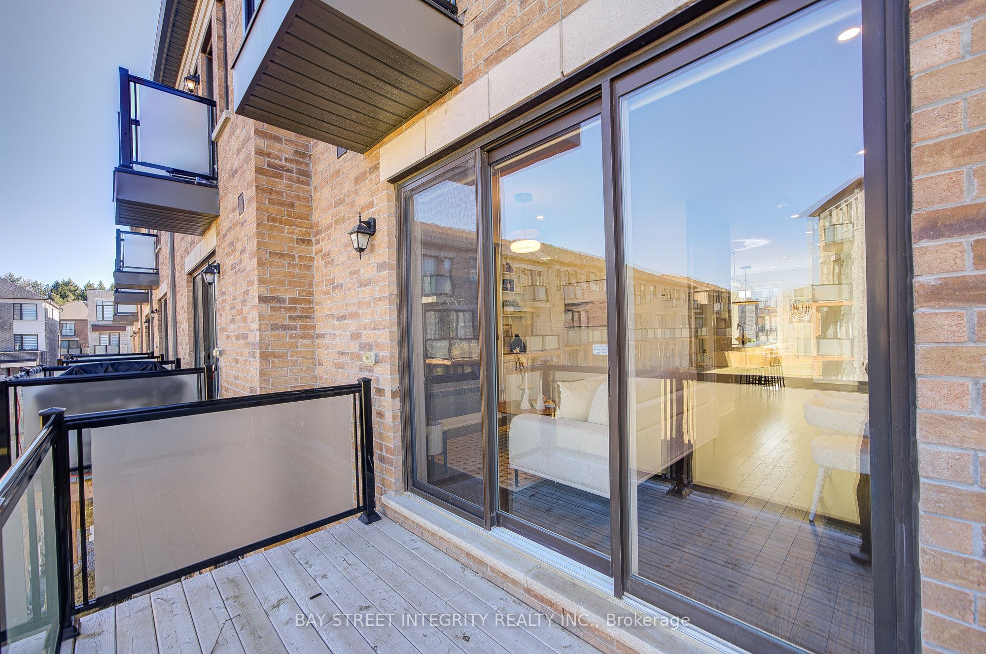 511 New England Court Property Photo 27