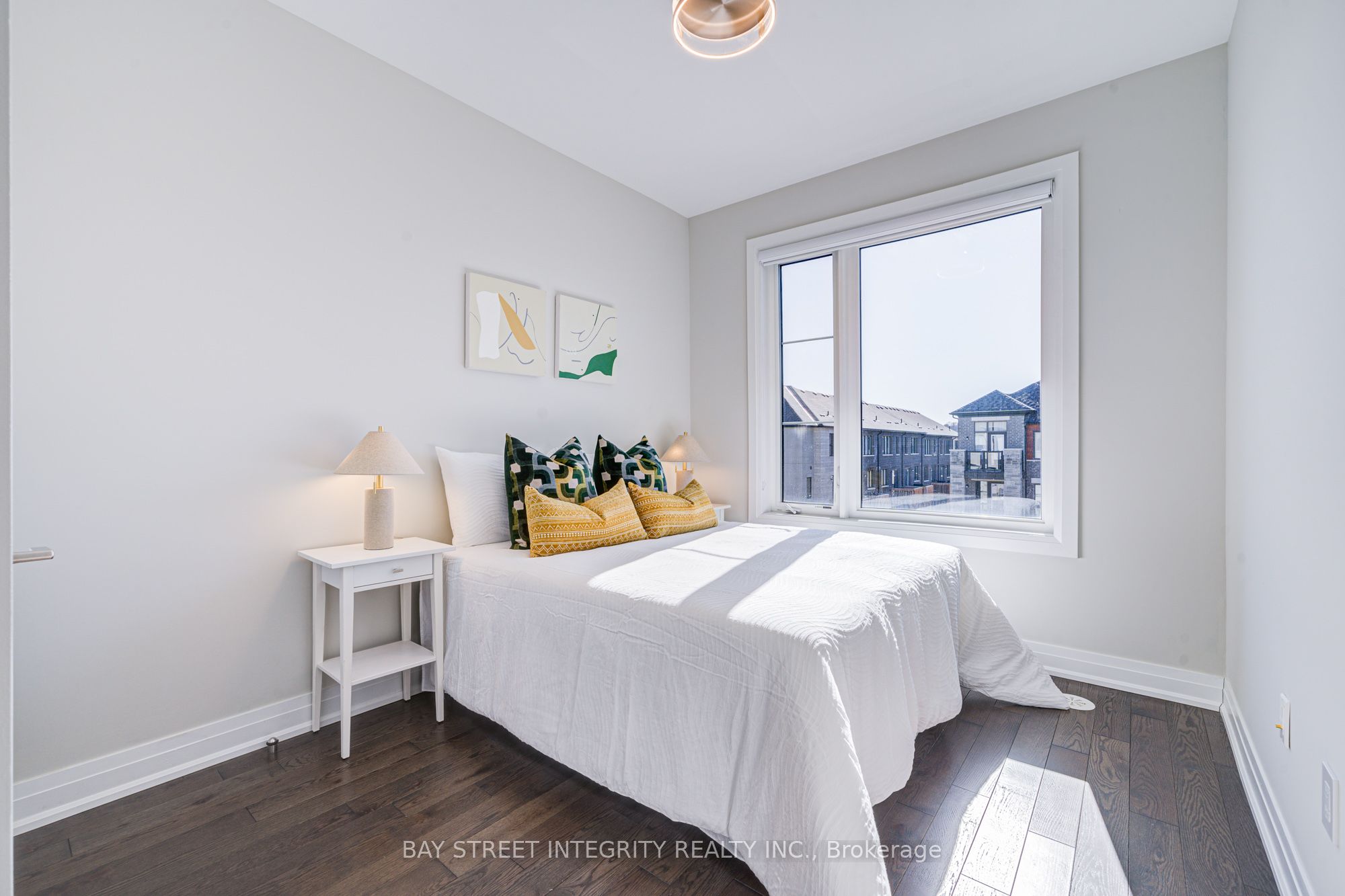 511 New England Court Property Photo 34