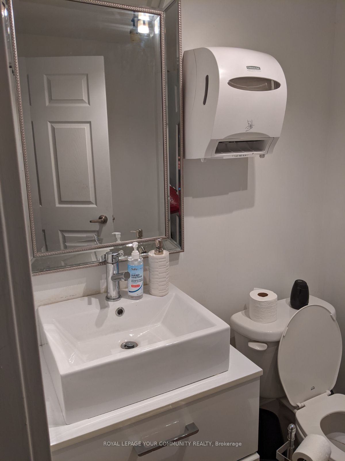 100 Ringwood Drive 6 Property Photo 8