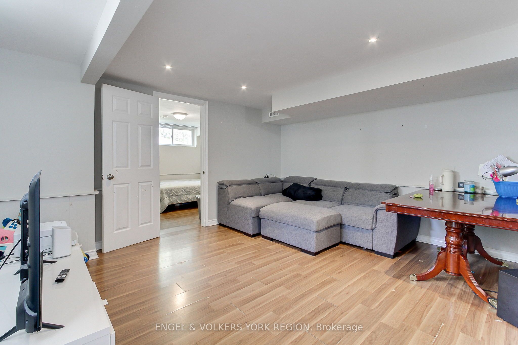 256 Penn Avenue Property Photo 28