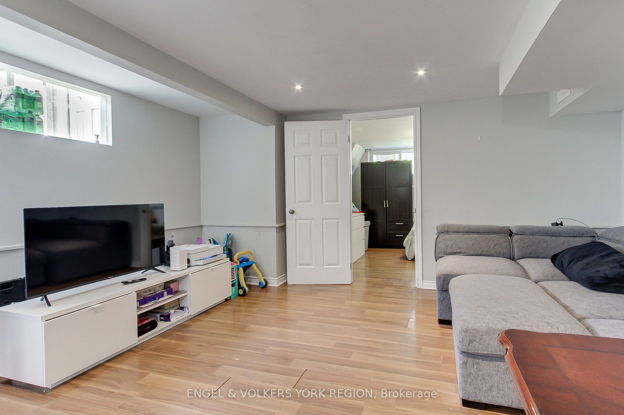 256 Penn Avenue Property Photo 29