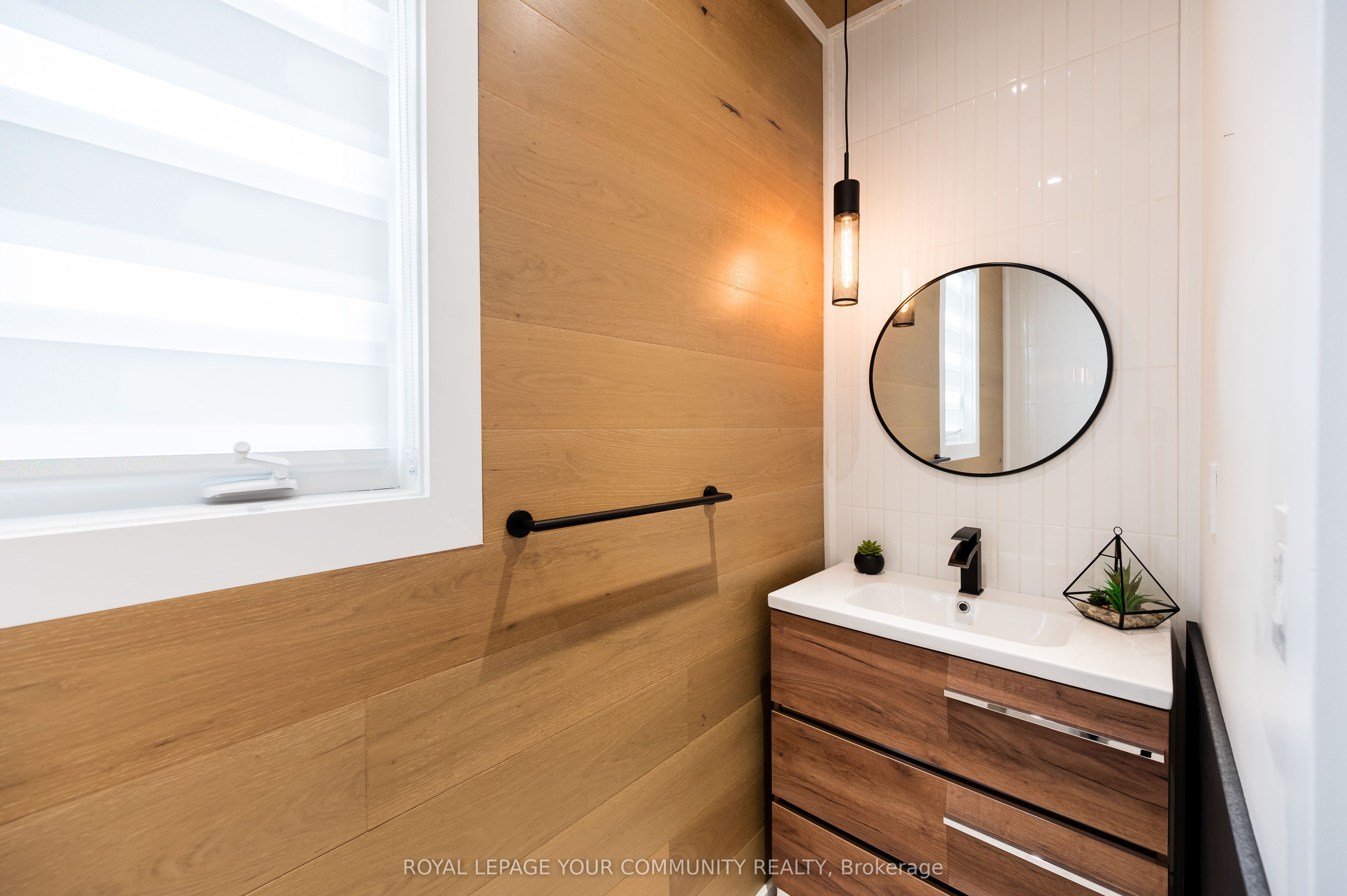 54 Frederick Taylor Way Property Photo 6