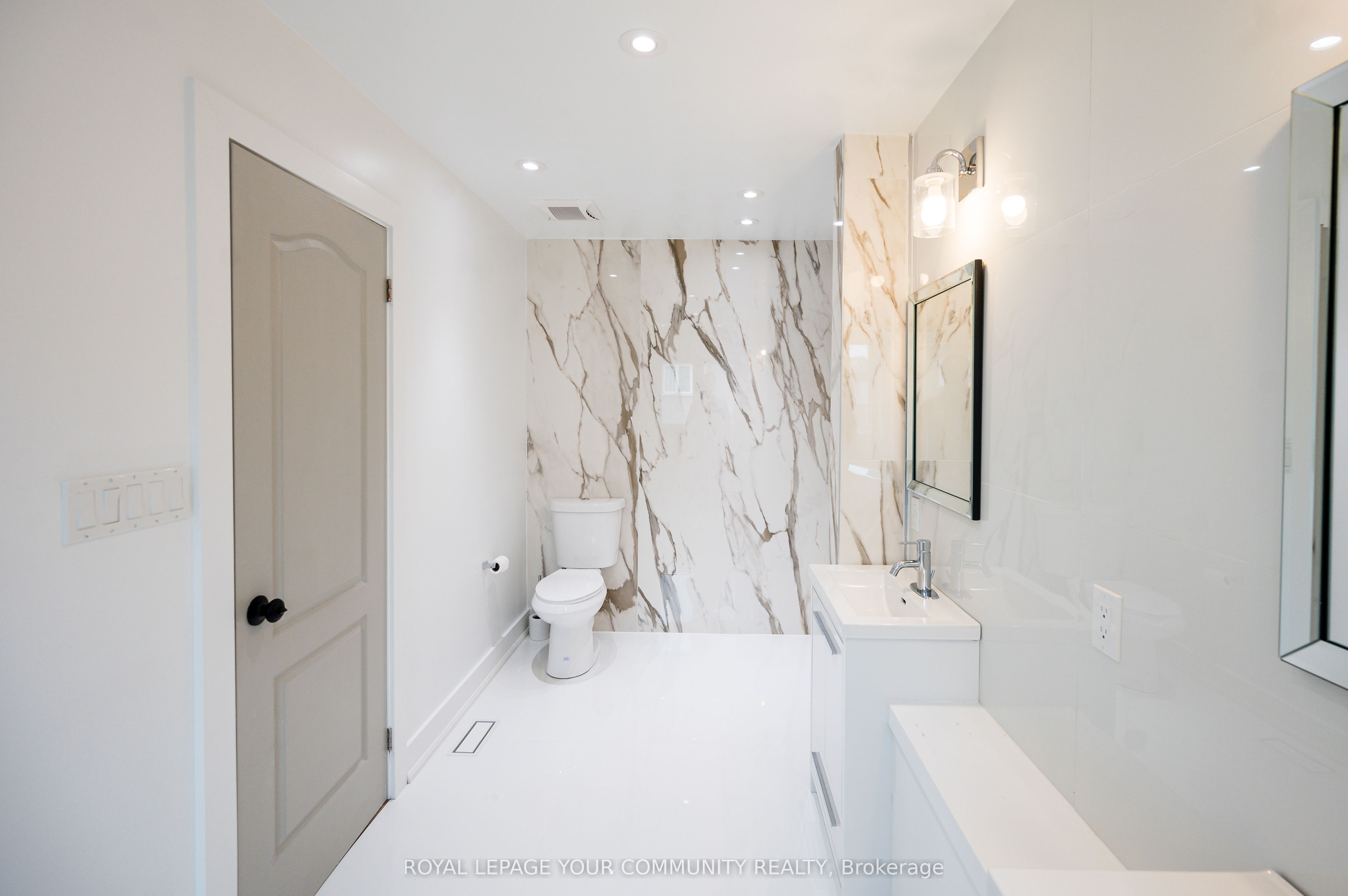 54 Frederick Taylor Way Property Photo 29