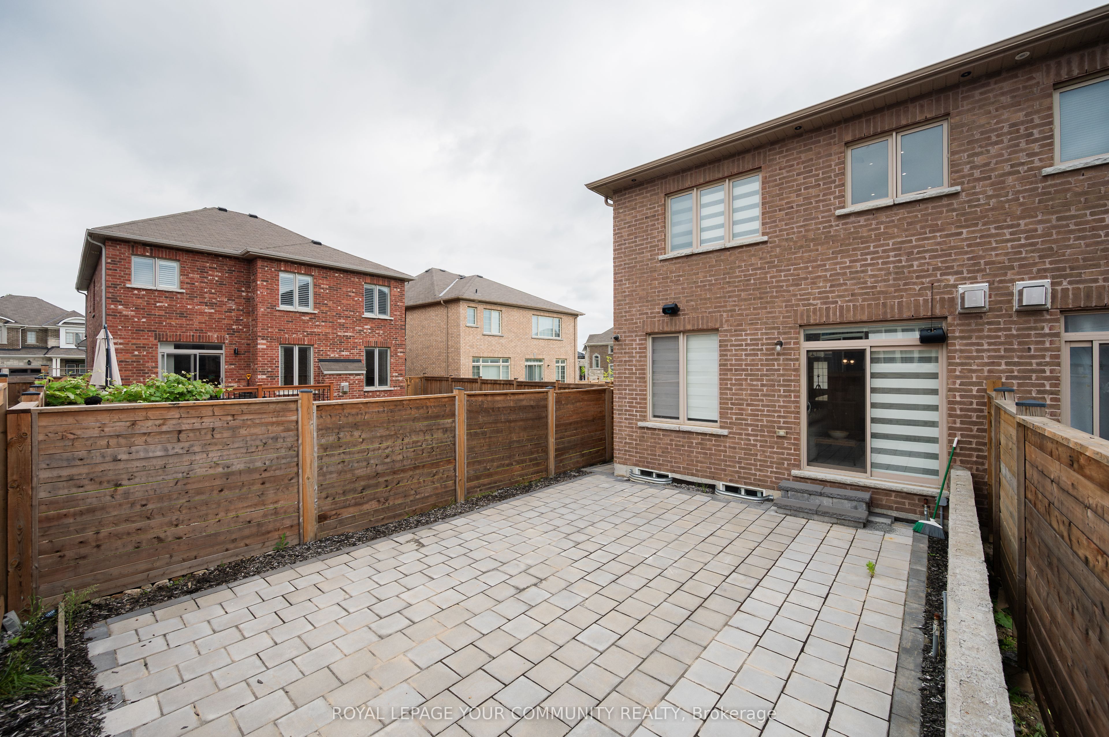 54 Frederick Taylor Way Property Photo 31
