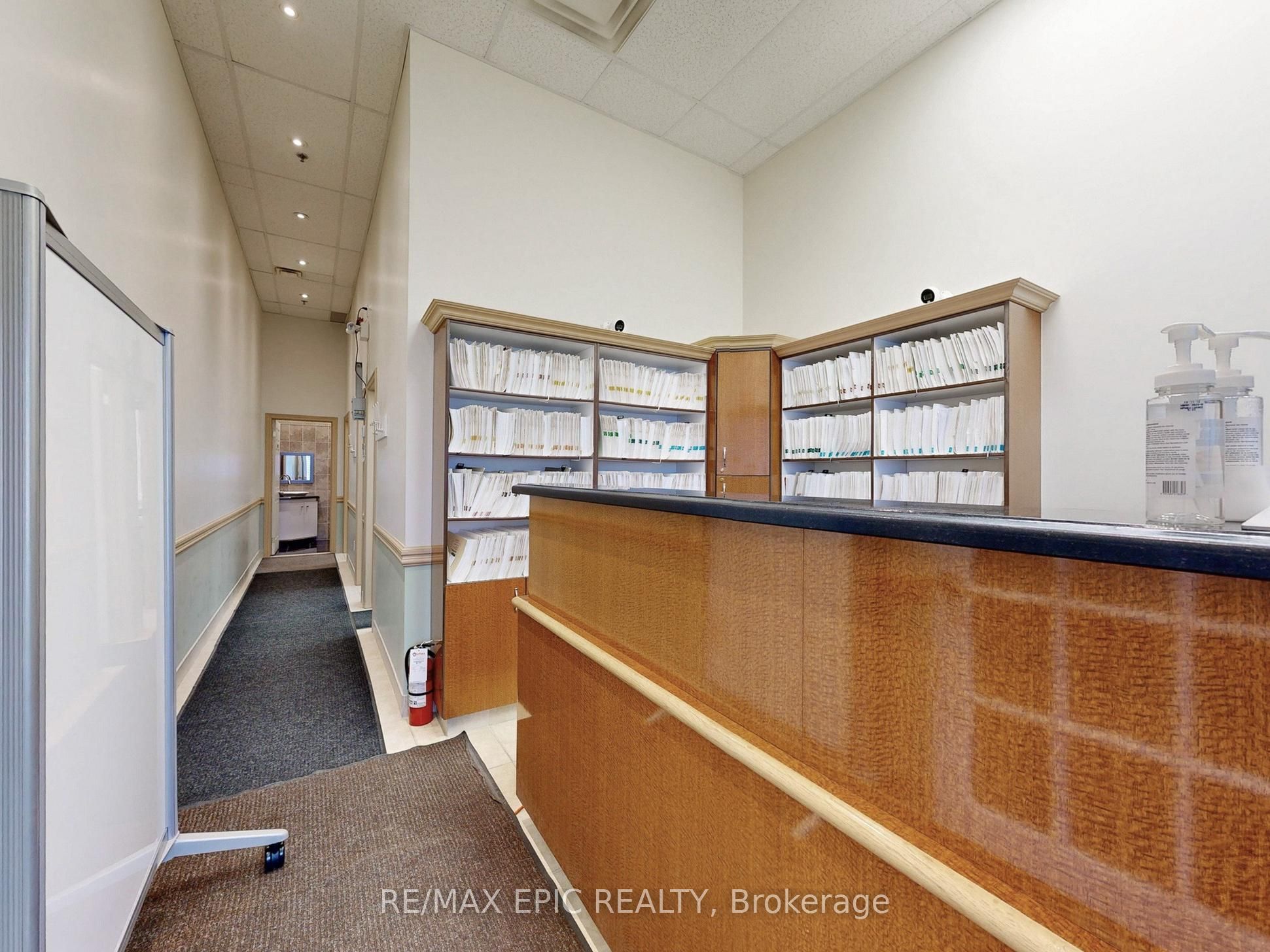 7010 Warden Avenue 15 Property Photo 13