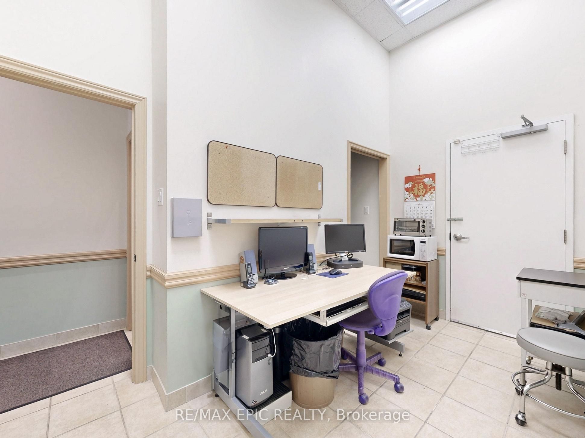 7010 Warden Avenue 15 Property Photo 25