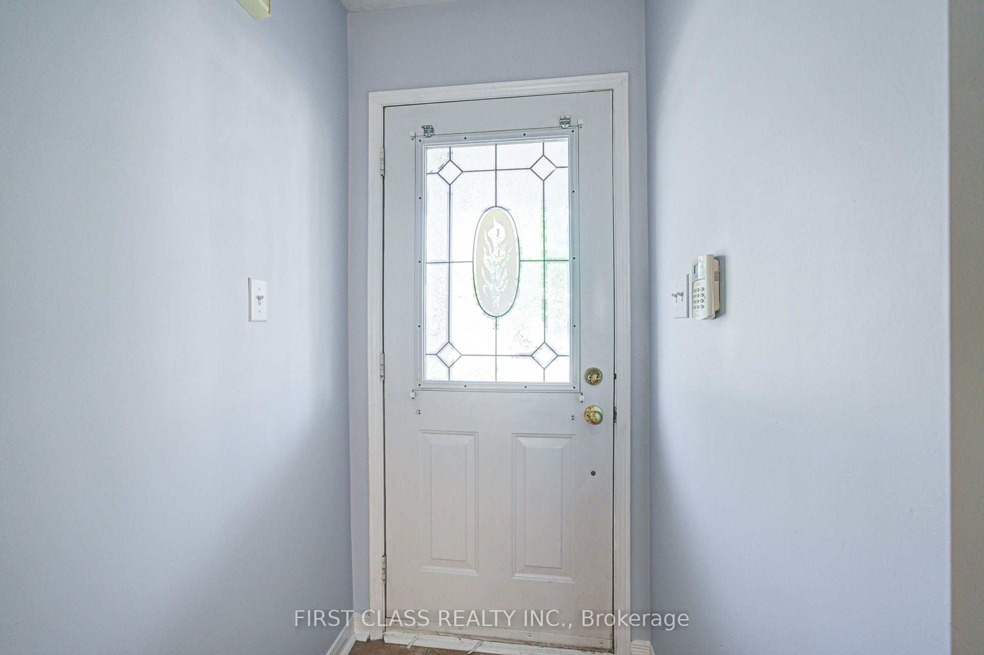 19 Benjamin Hood Crescent Property Photo 7
