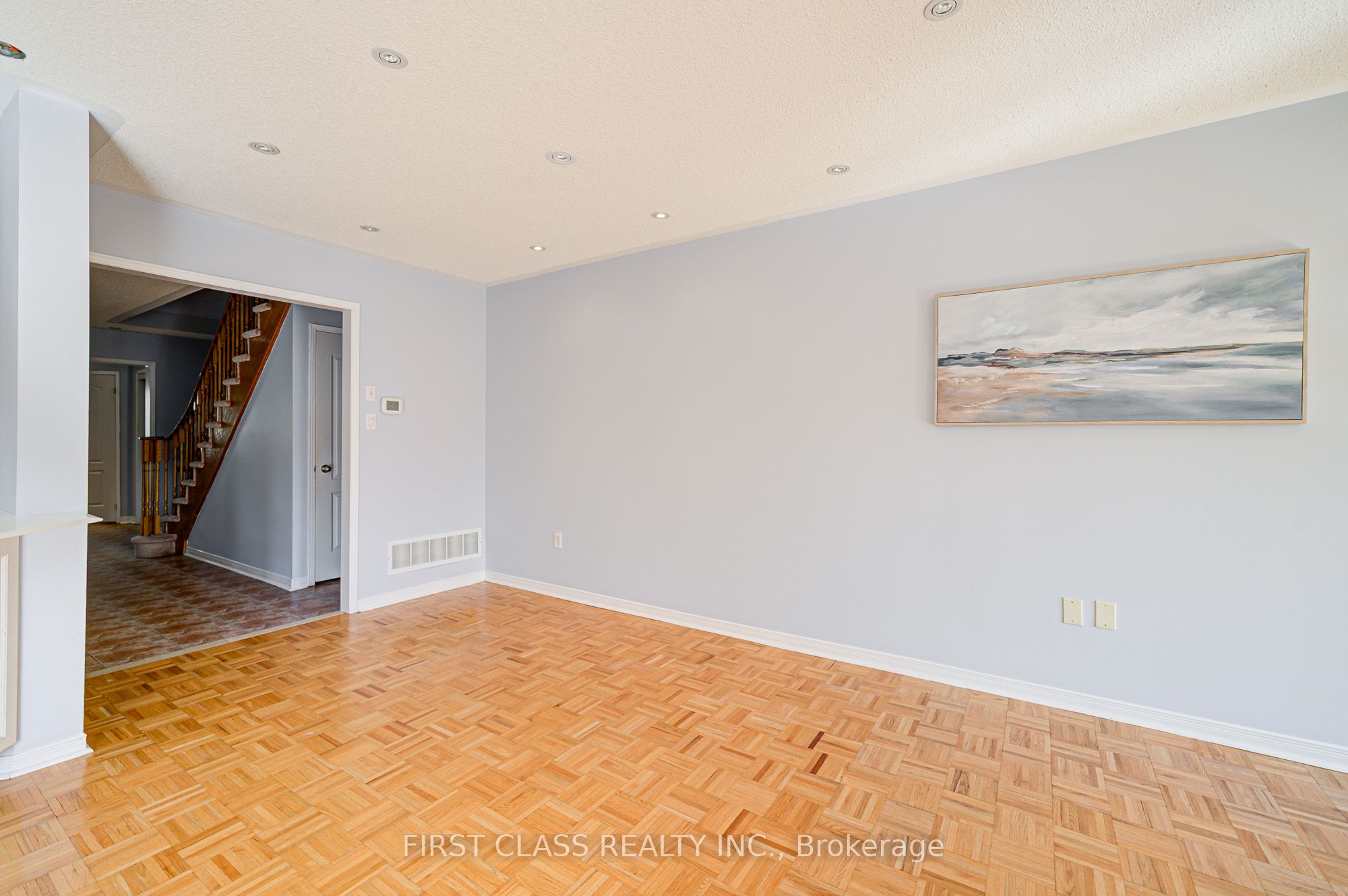 19 Benjamin Hood Crescent Property Photo 22