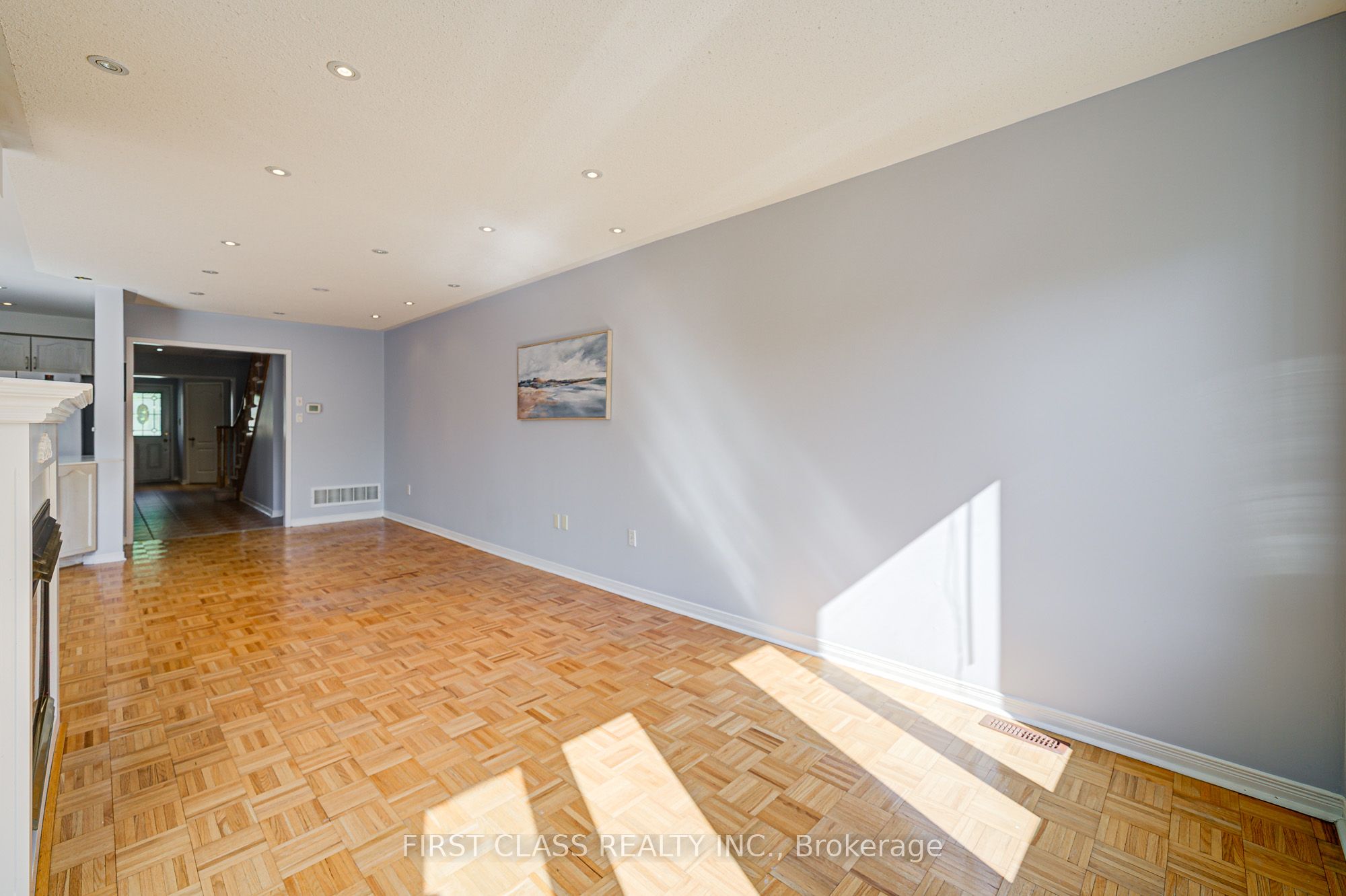 19 Benjamin Hood Crescent Property Photo 26