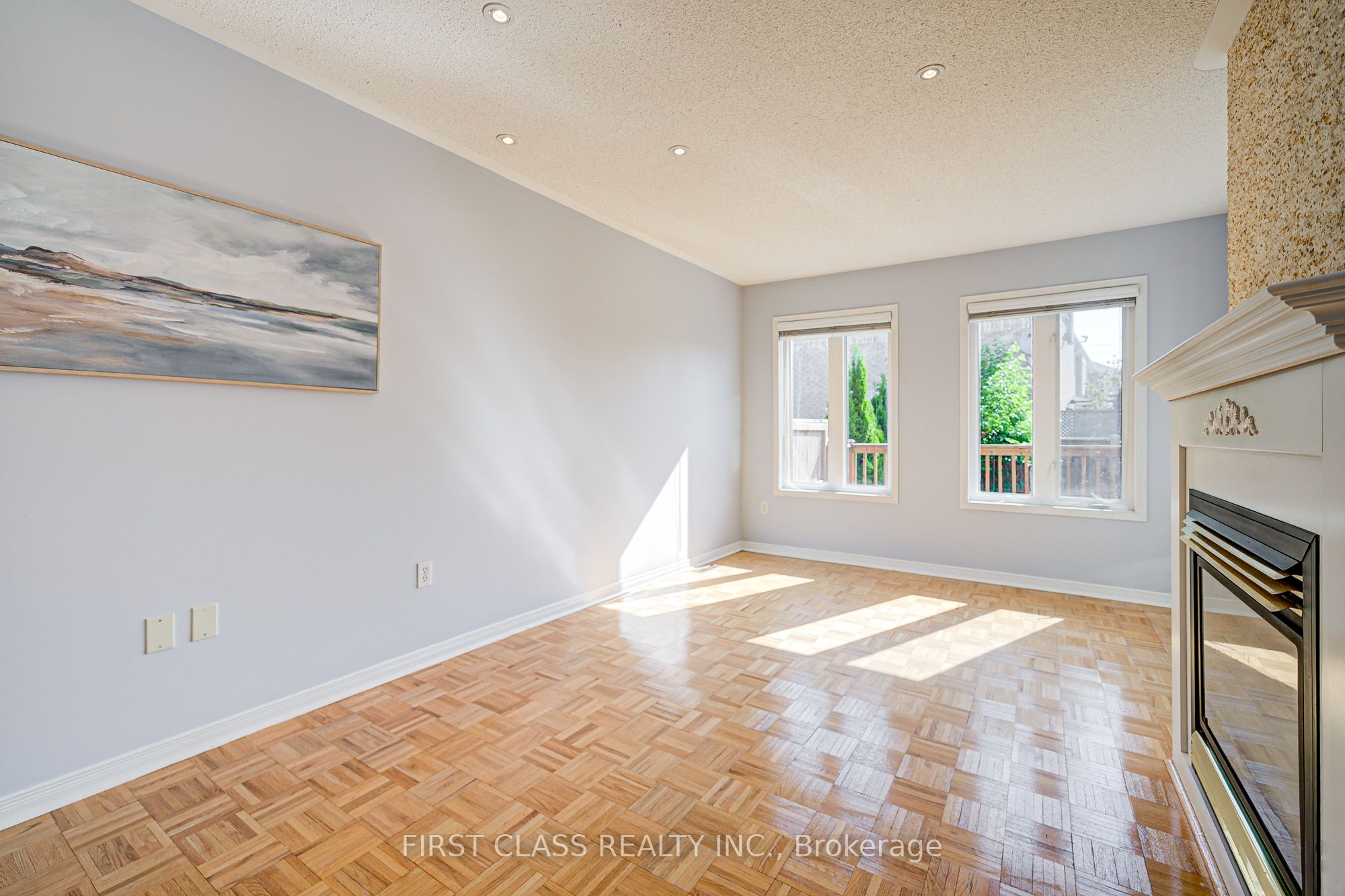 19 Benjamin Hood Crescent Property Photo 28