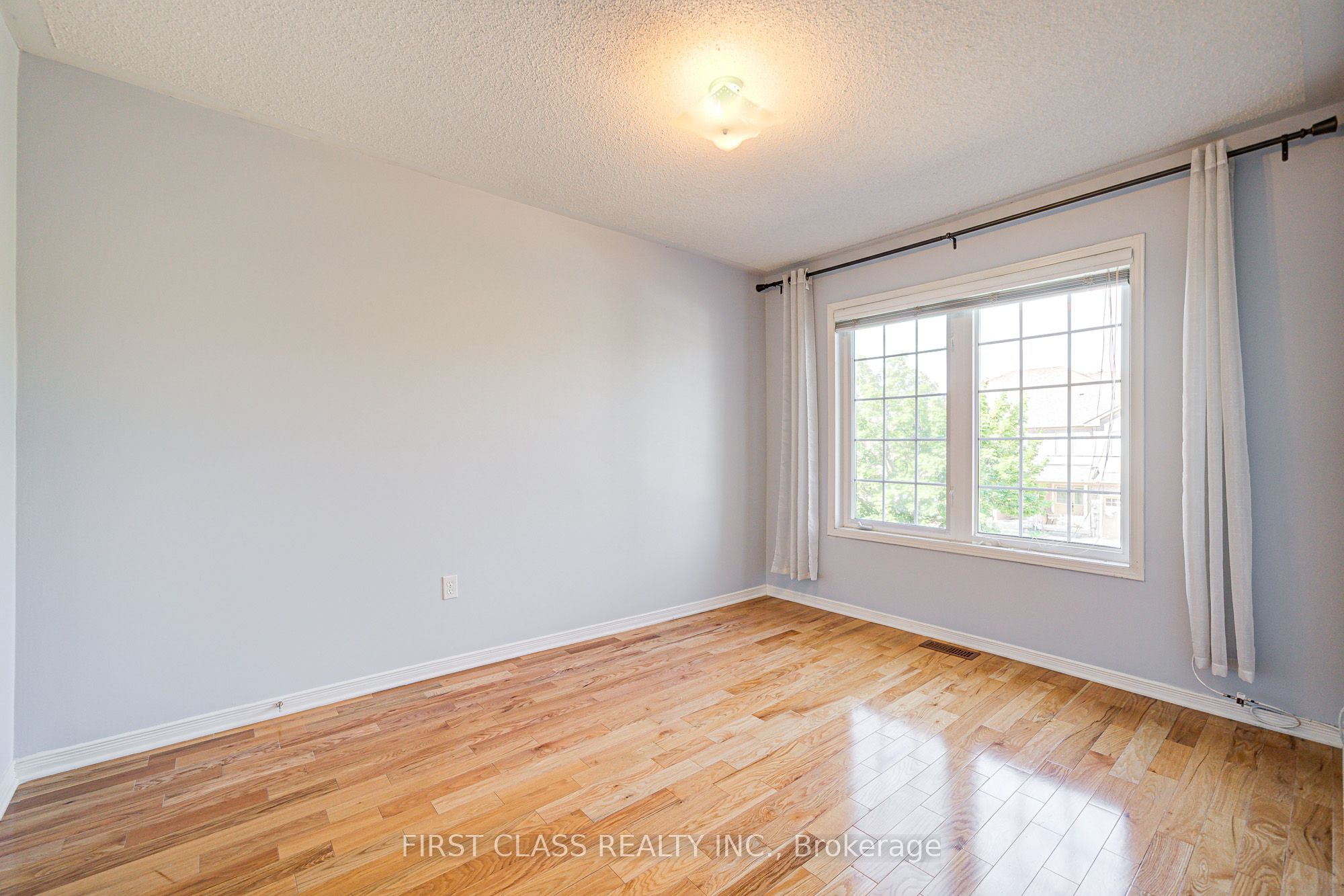 19 Benjamin Hood Crescent Property Photo 31