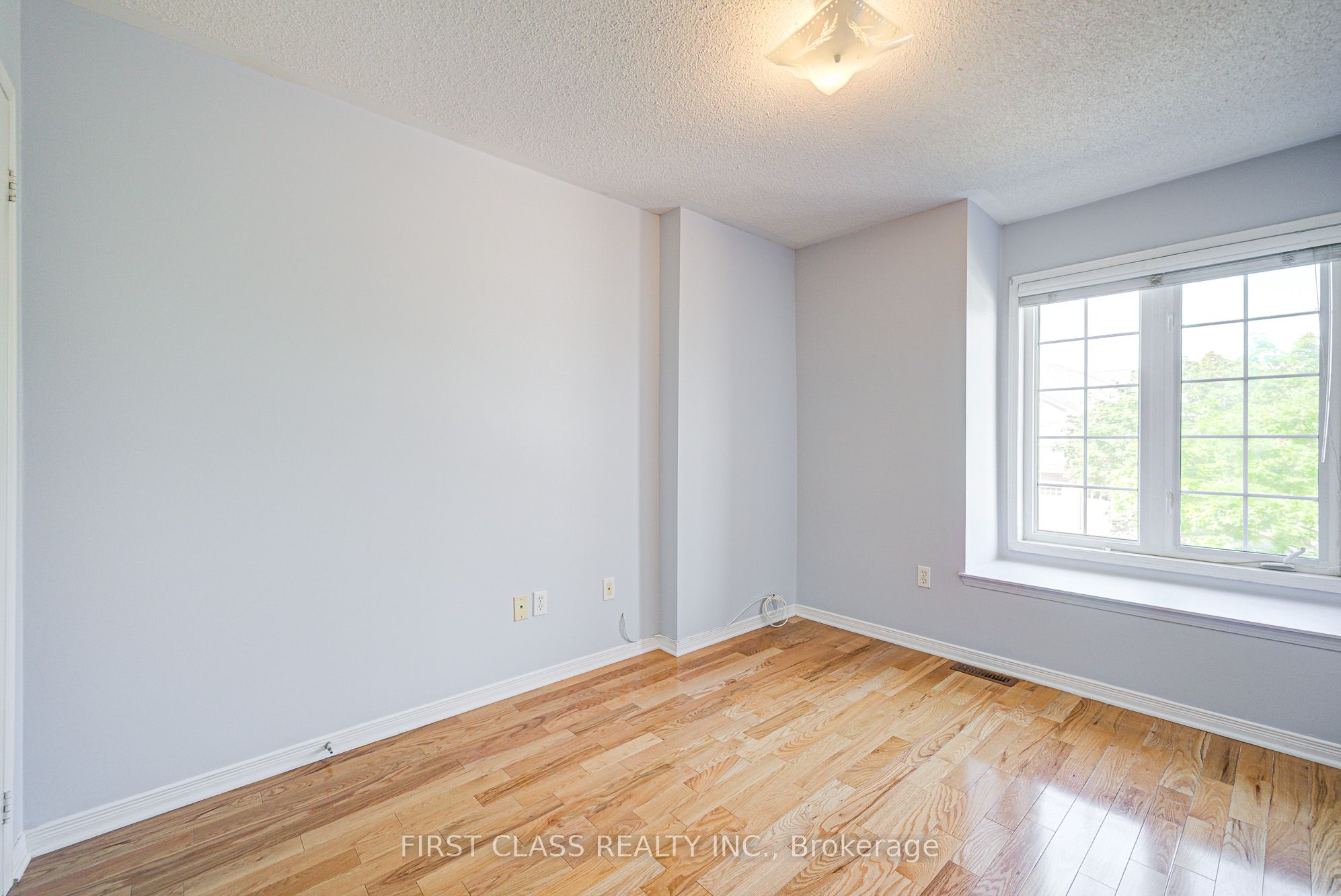 19 Benjamin Hood Crescent Property Photo 32