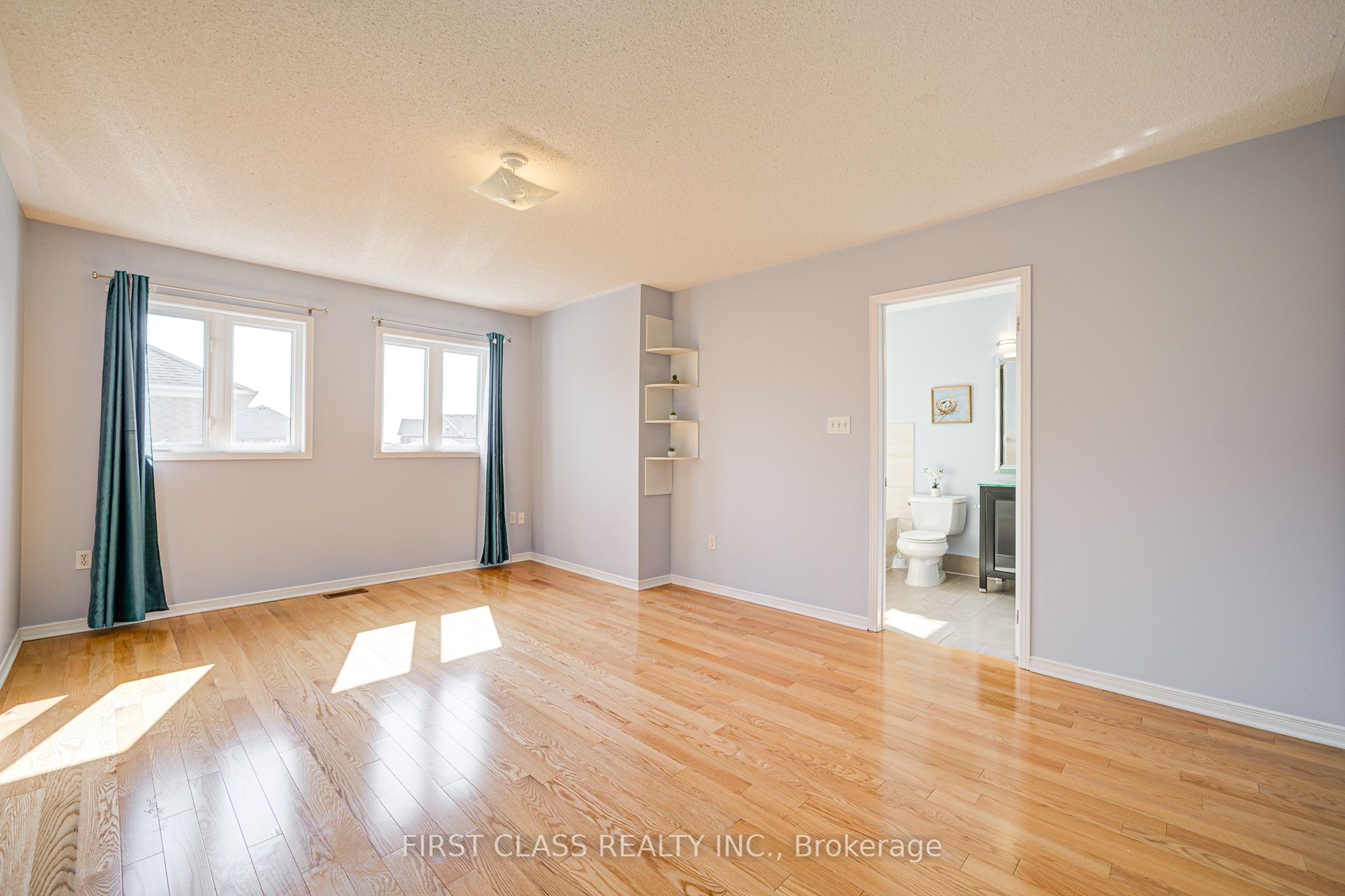 19 Benjamin Hood Crescent Property Photo 38