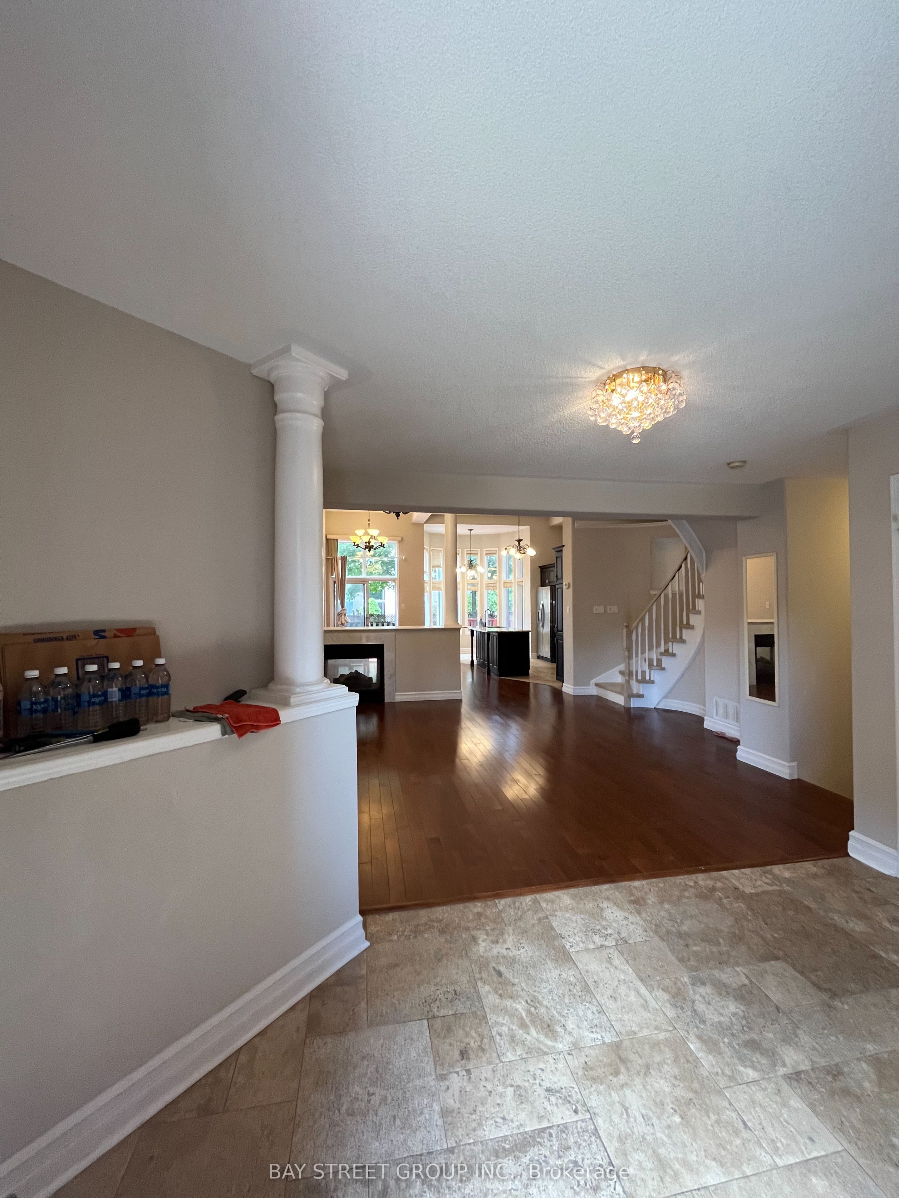 52 Queensway Drive Property Photo 5