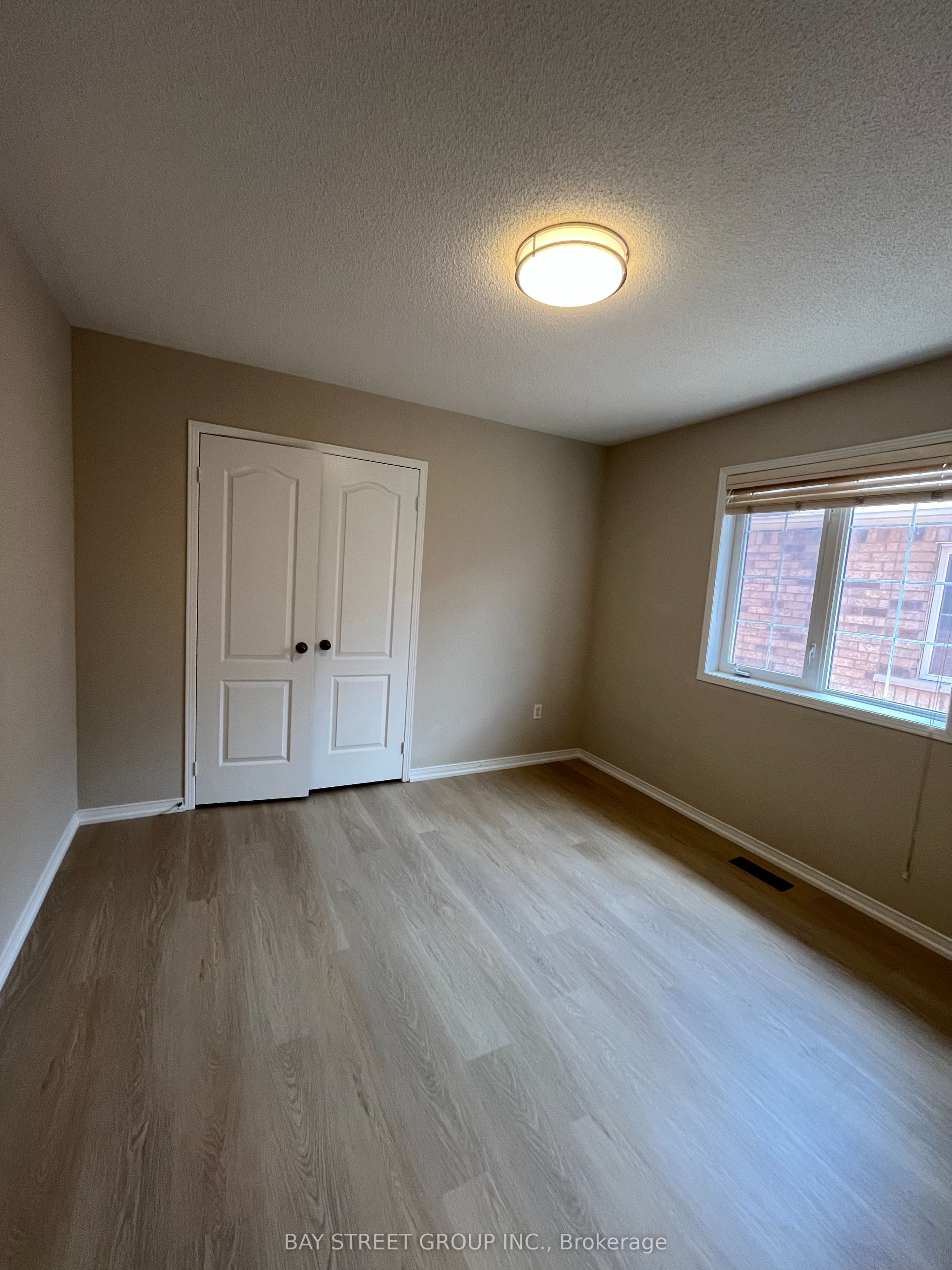 52 Queensway Drive Property Photo 23
