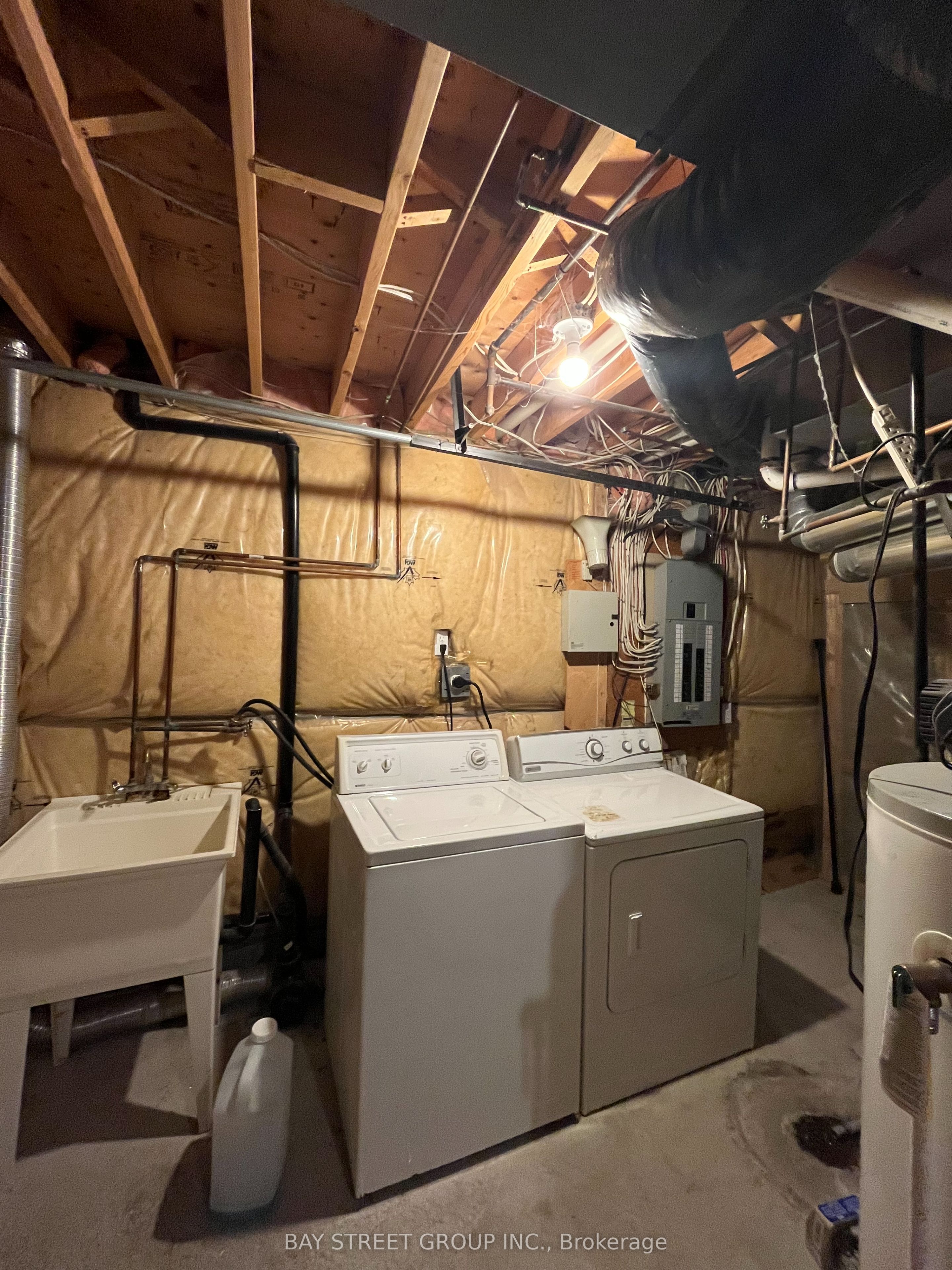 52 Queensway Drive Property Photo 38