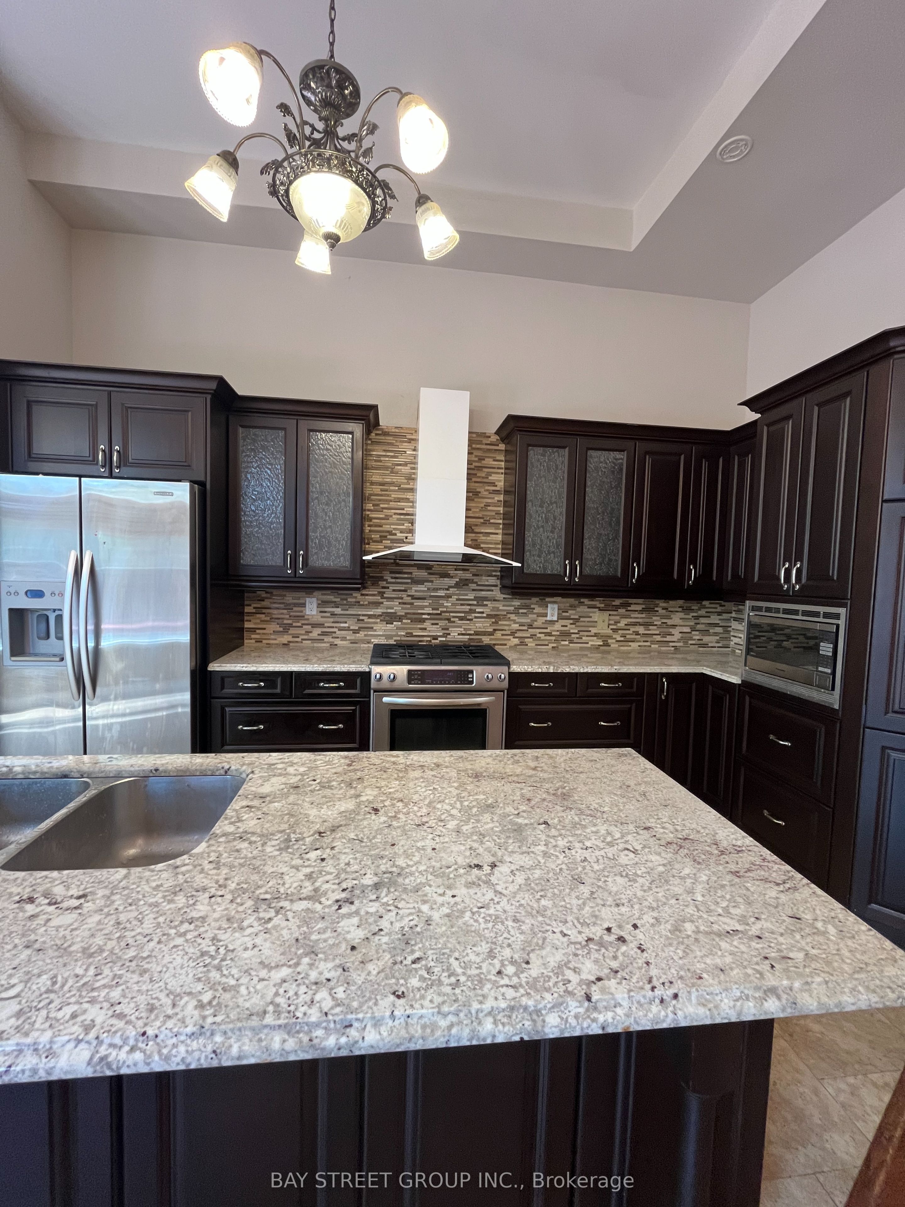 52 Queensway Drive Property Photo 40