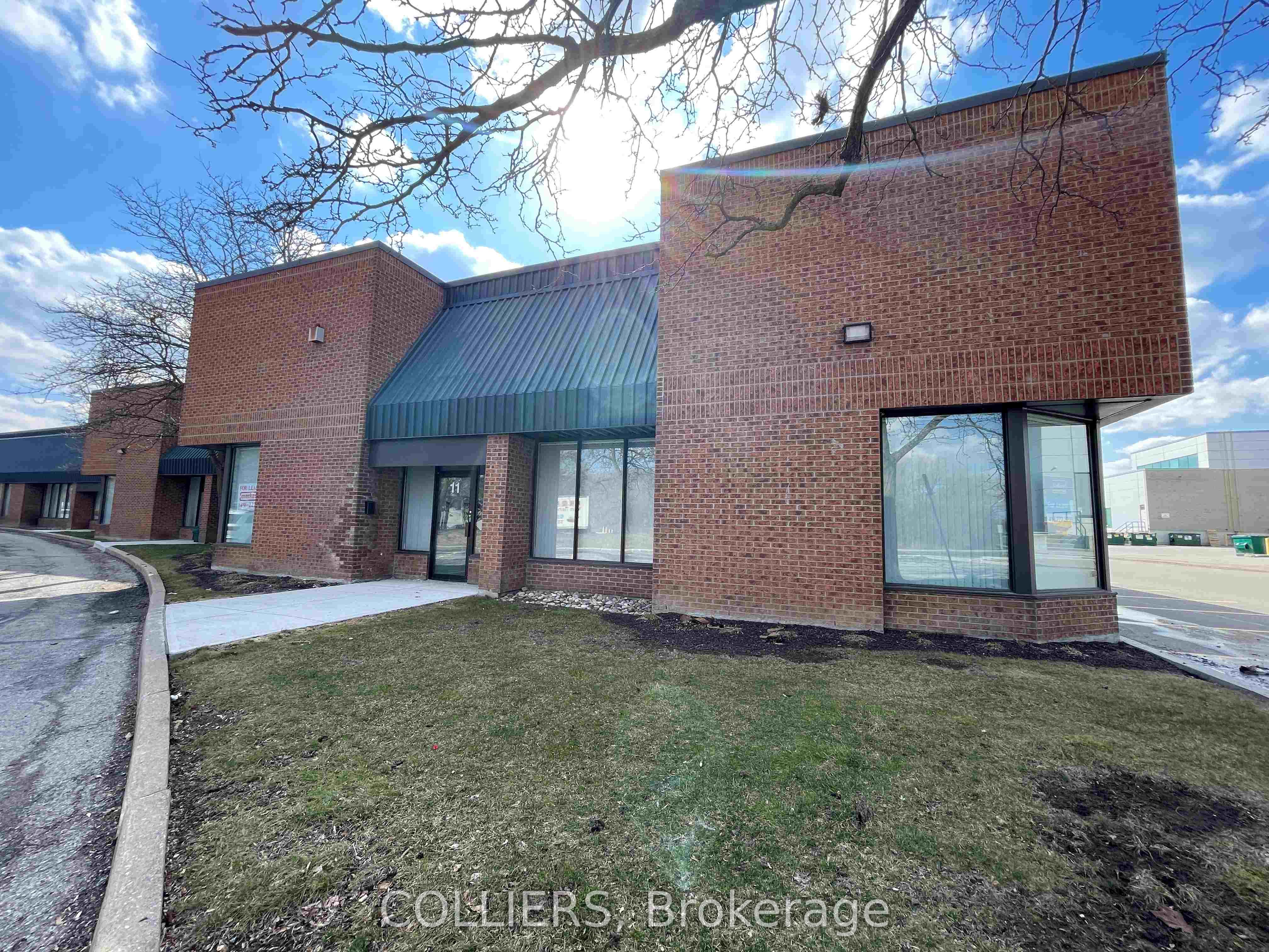 50 Mural Street 11 Property Photo 1