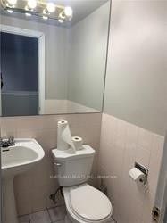 160 Applewood Crescent 5 2nd Floor Property Photo 9