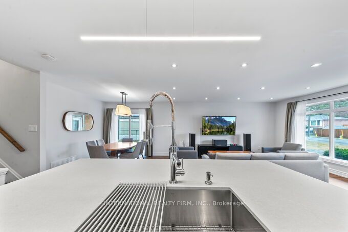 531 Newmarket Street Property Photo 18