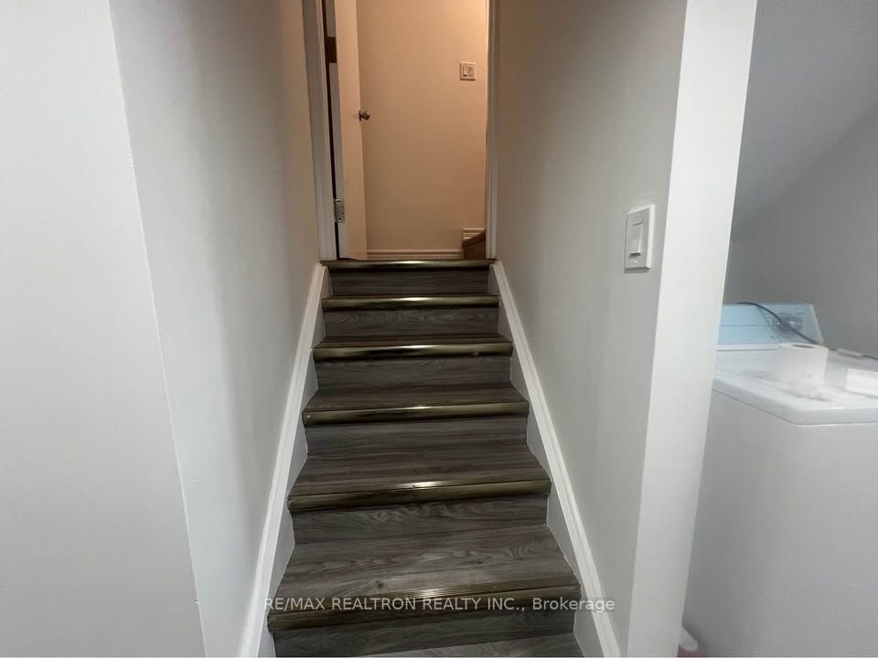 44 Lewis Honey Drive B Property Photo 12