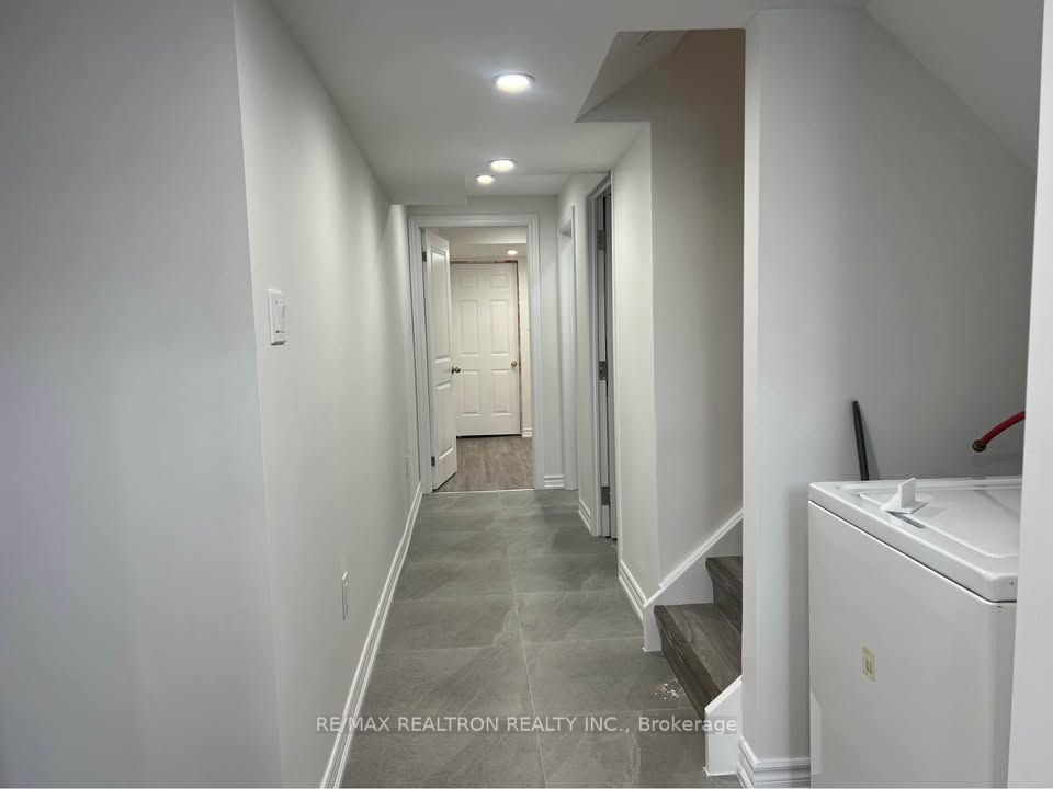 44 Lewis Honey Drive B Property Photo 14