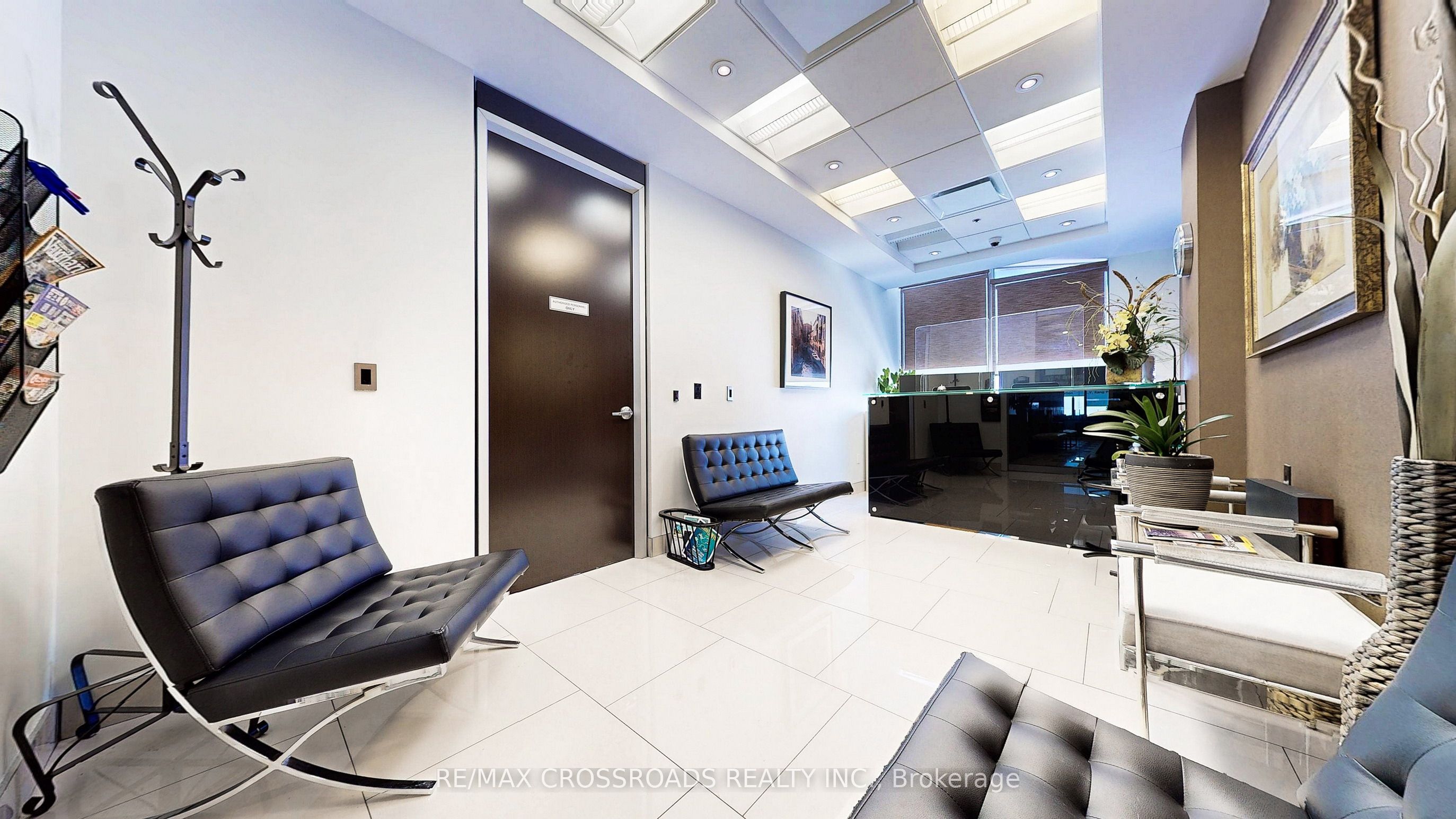 #phk - 7368 Yonge Street Property Photo 10