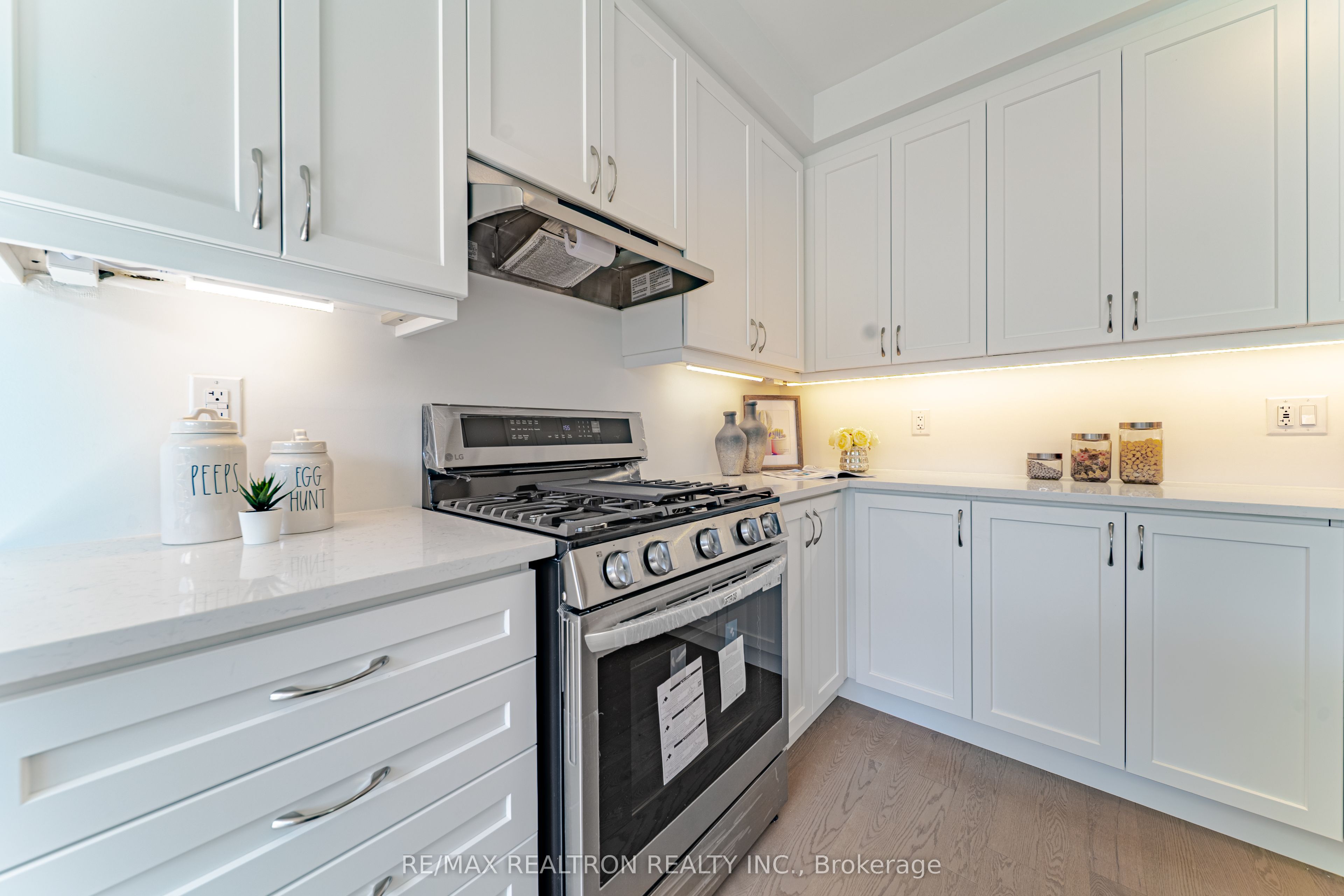 63 Greenridge Crescent Property Photo 14