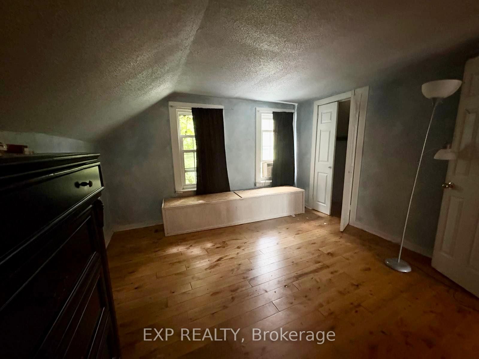 238 Main Street N Property Photo 7