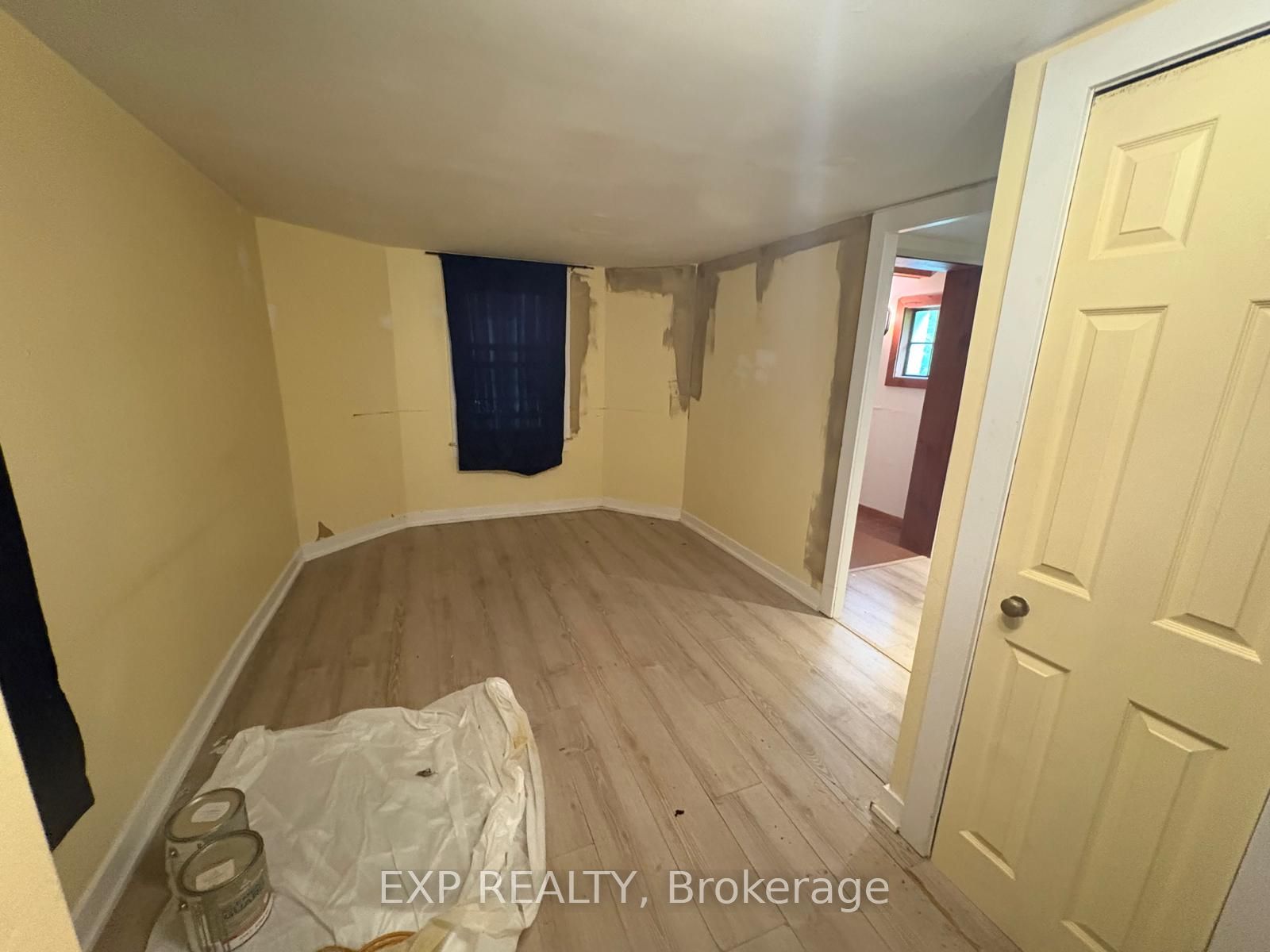 238 Main Street N Property Photo 14