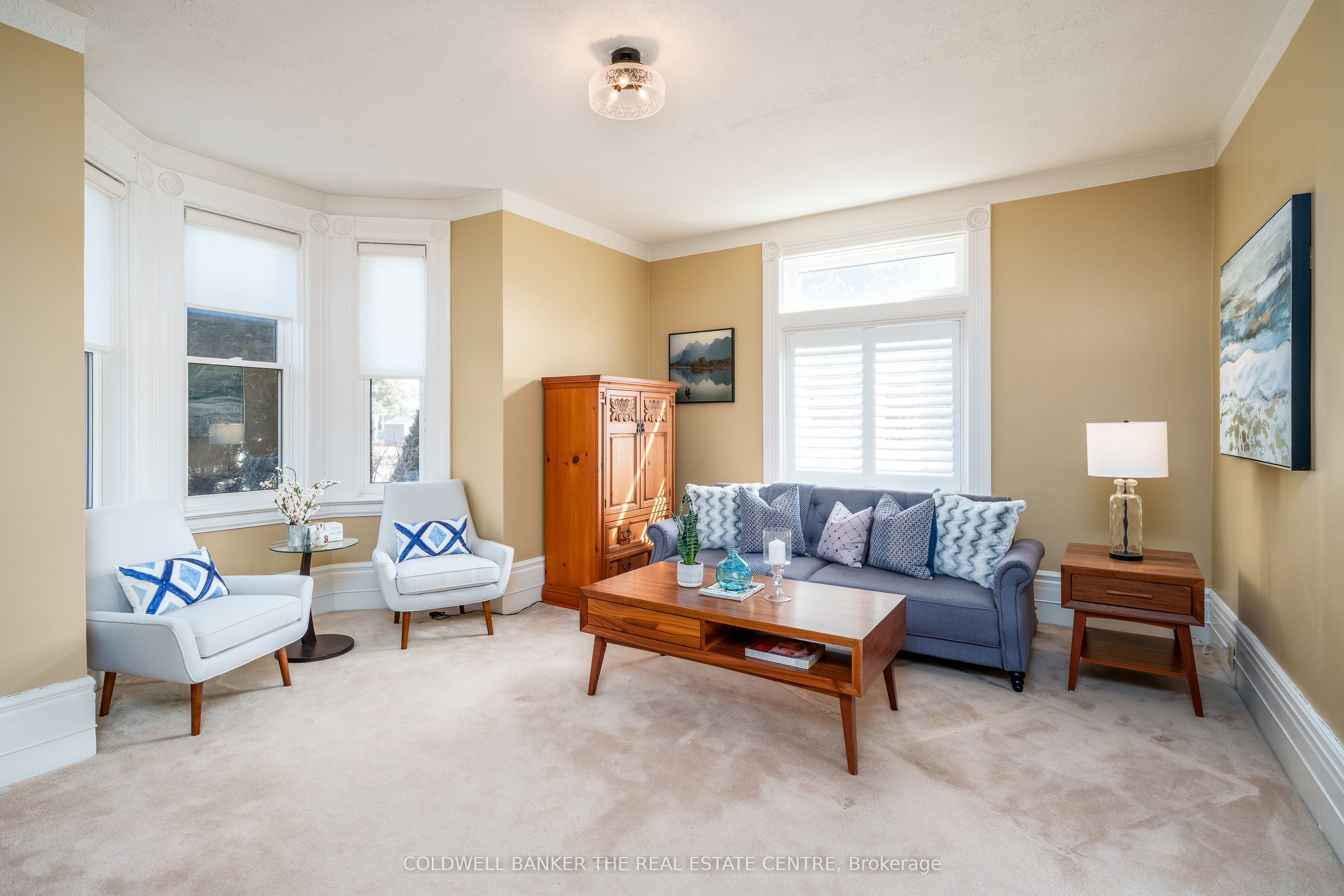 102 Wellington Street E Property Photo 11
