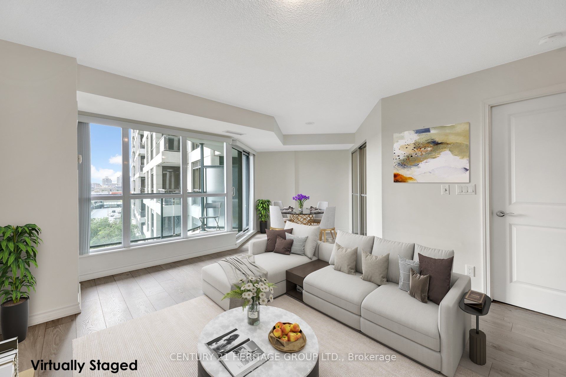 #514 - 18 Harding Boulevard Property Photo 1