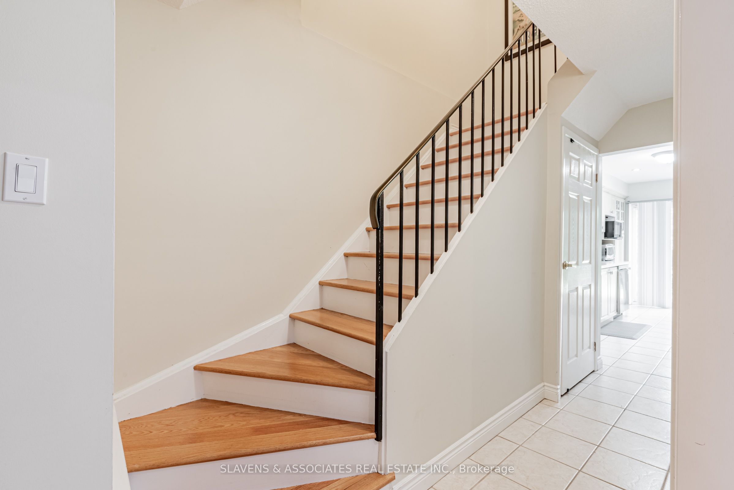 66 Mabley Crescent Property Photo 4