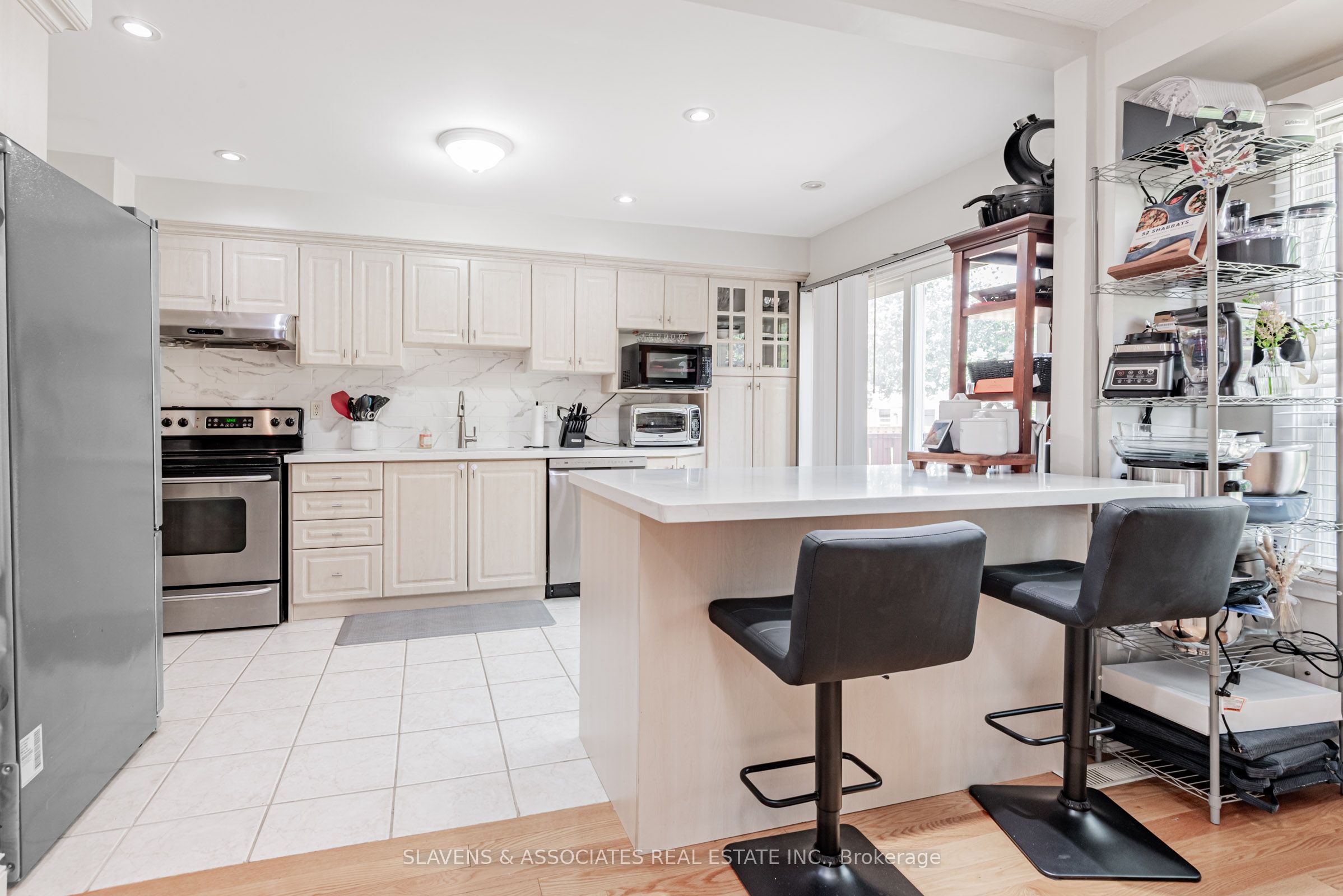 66 Mabley Crescent Property Photo 15