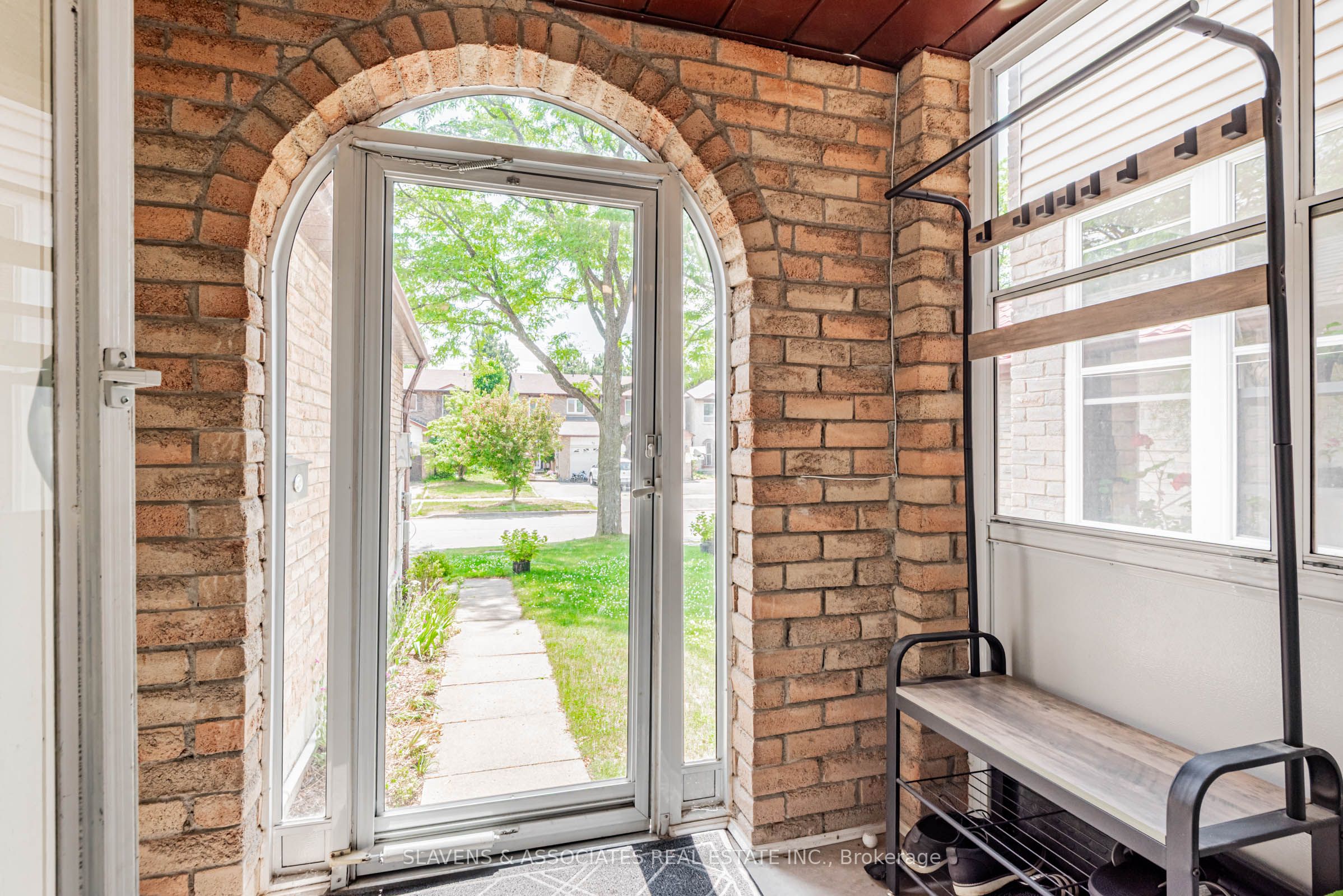 66 Mabley Crescent Property Photo 32