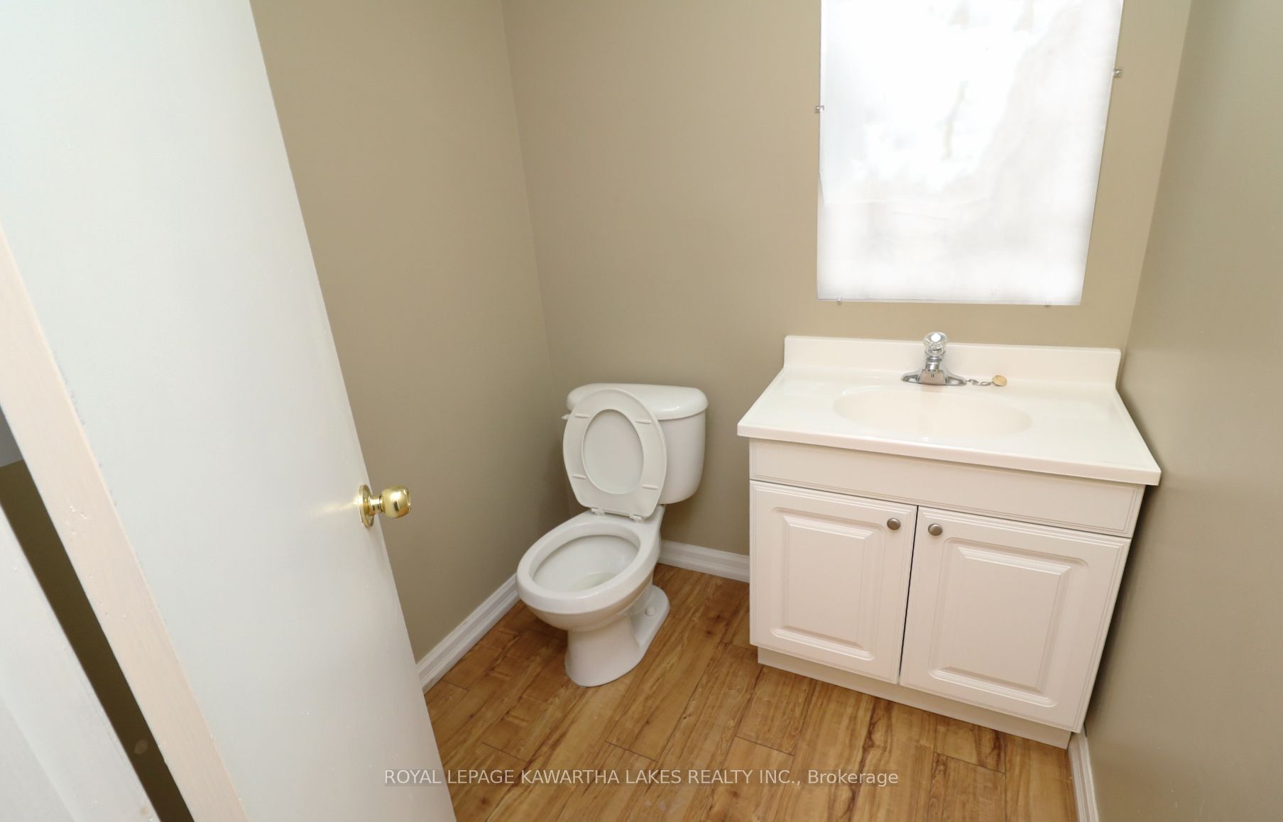 #640 Sqft - 328 Mill Street Property Photo 9