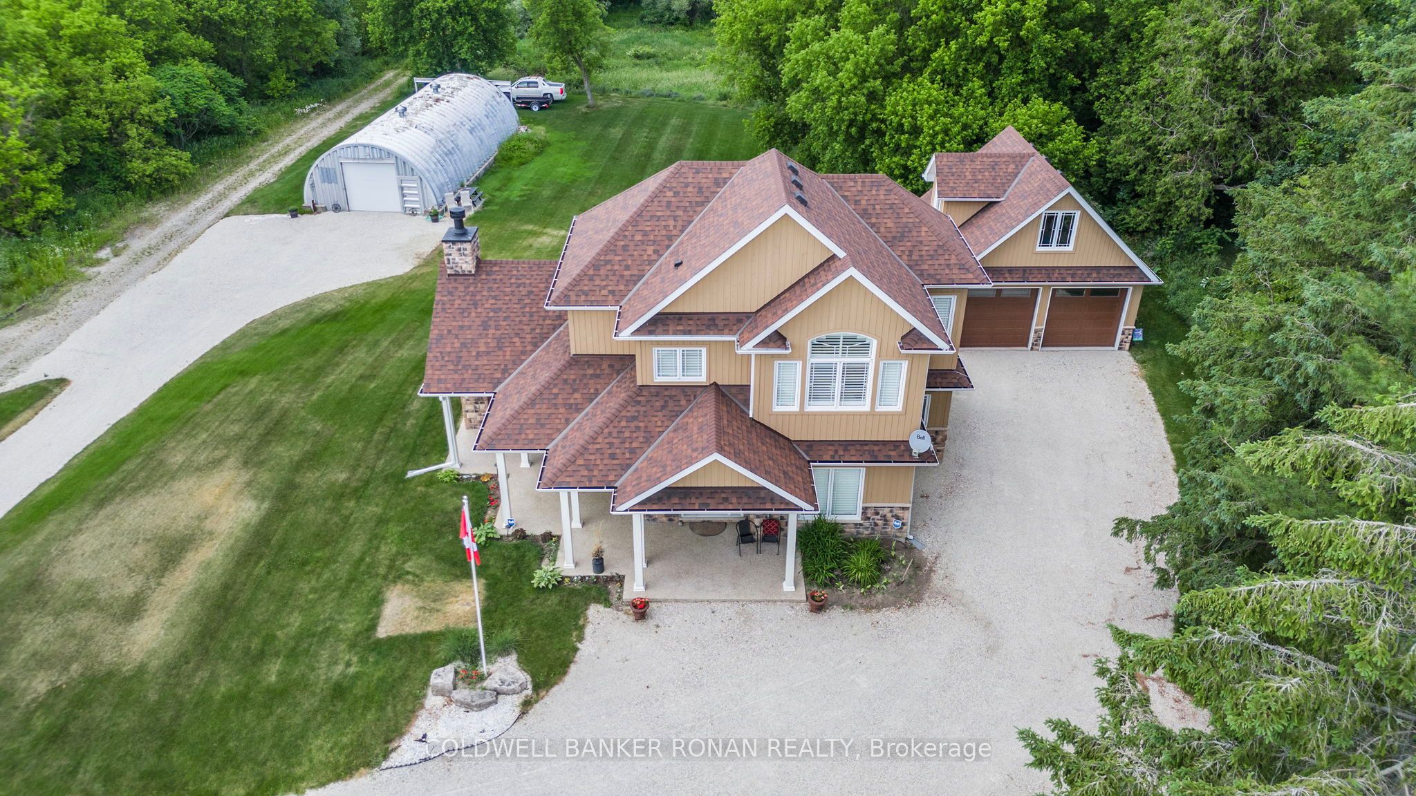 6298 4th Line Property Photo 3