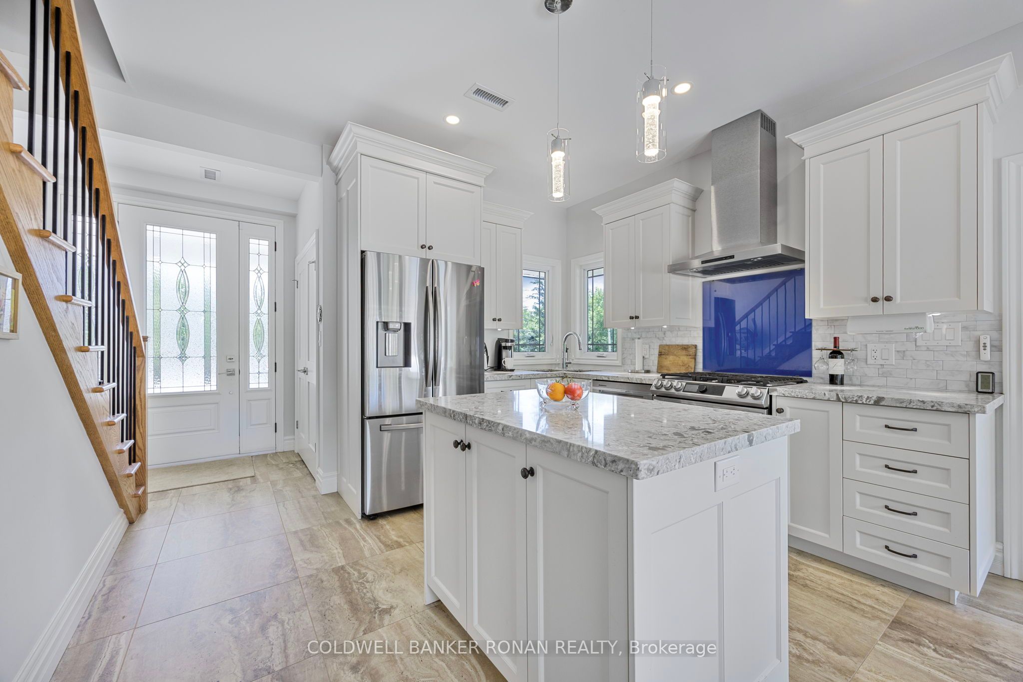 6298 4th Line Property Photo 7