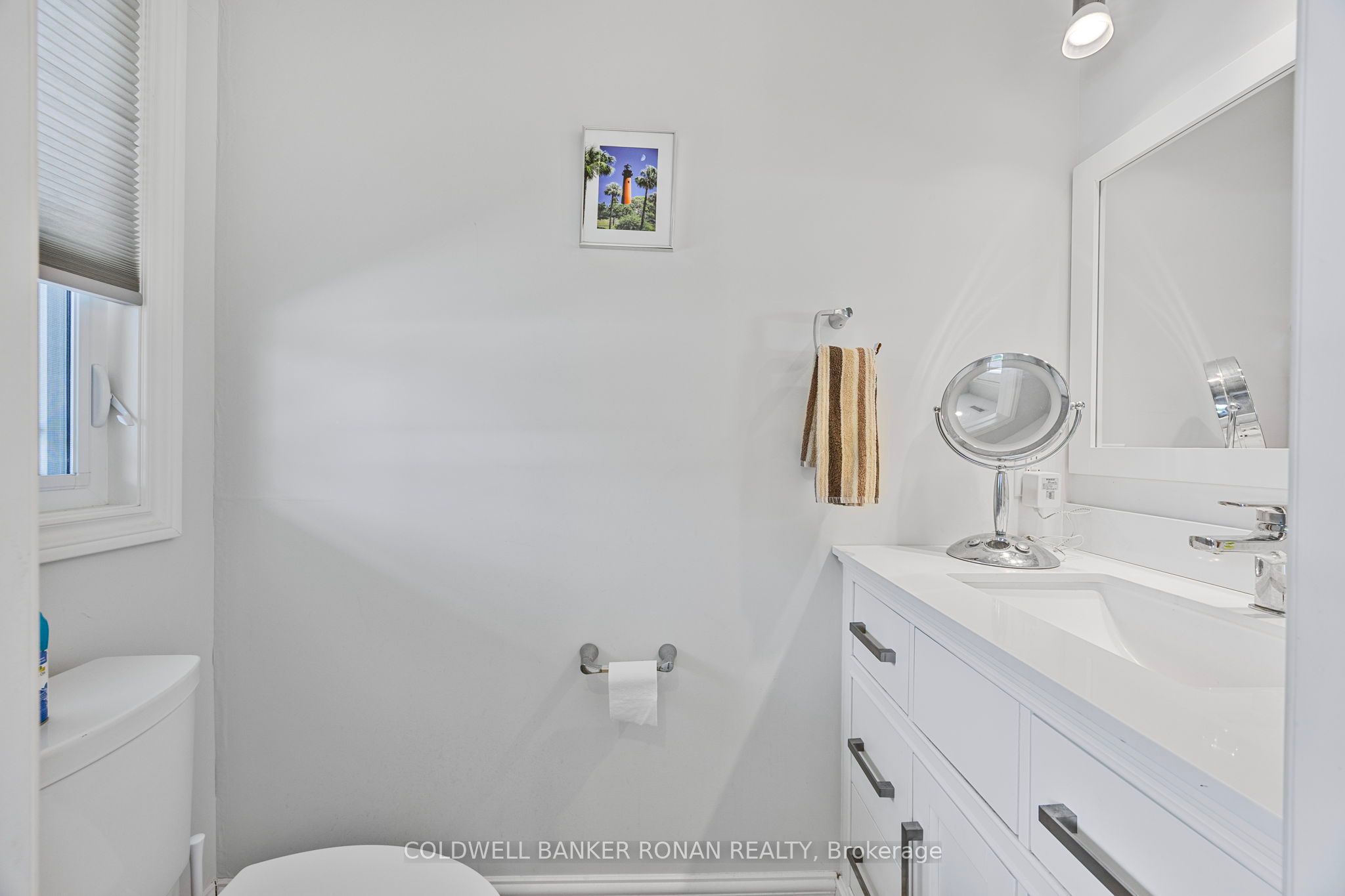 6298 4th Line Property Photo 12