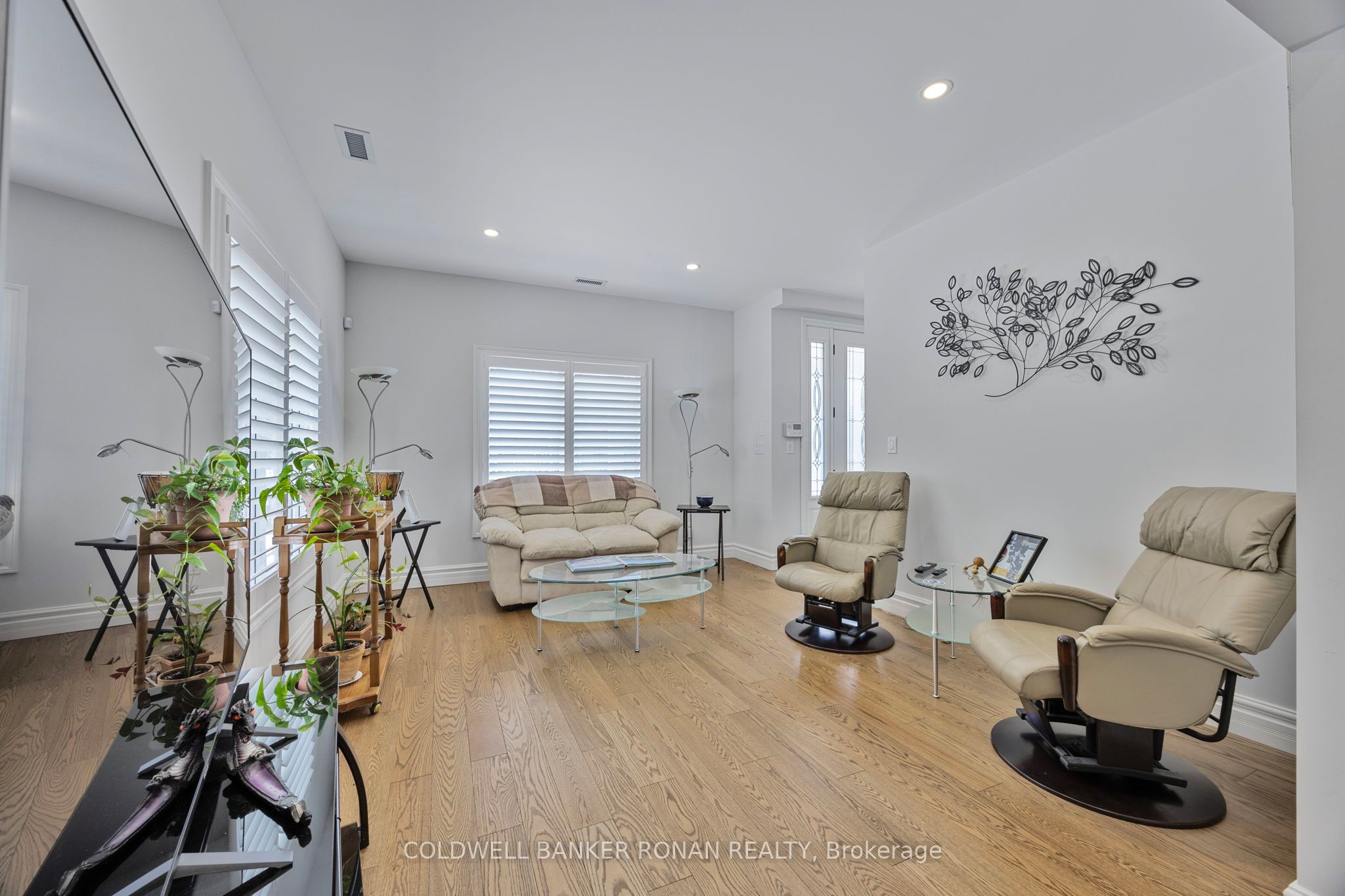 6298 4th Line Property Photo 14