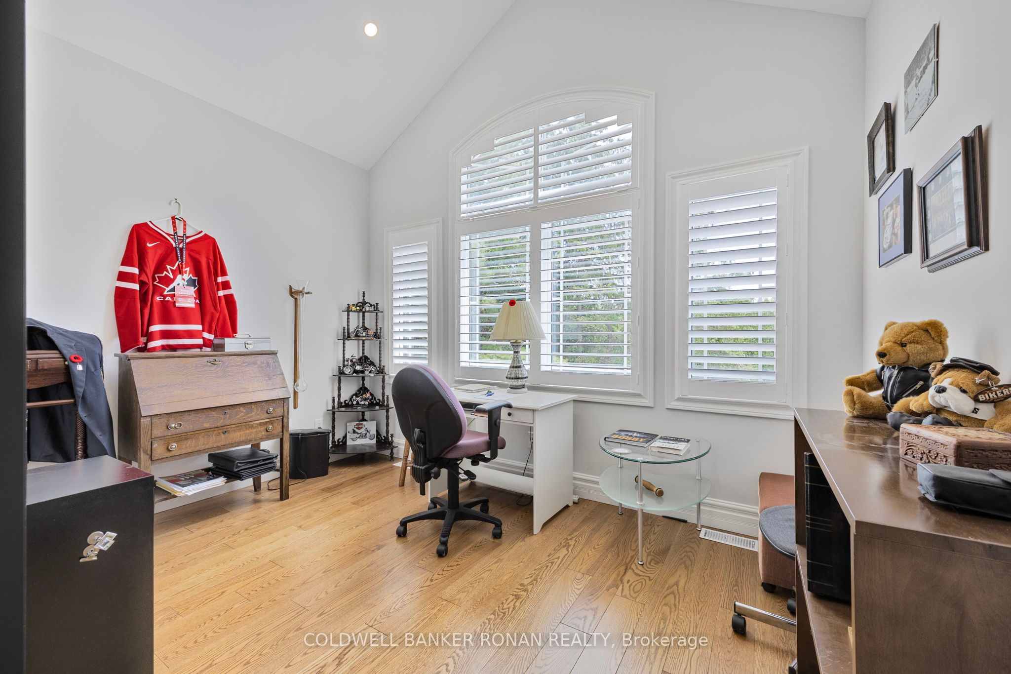 6298 4th Line Property Photo 18