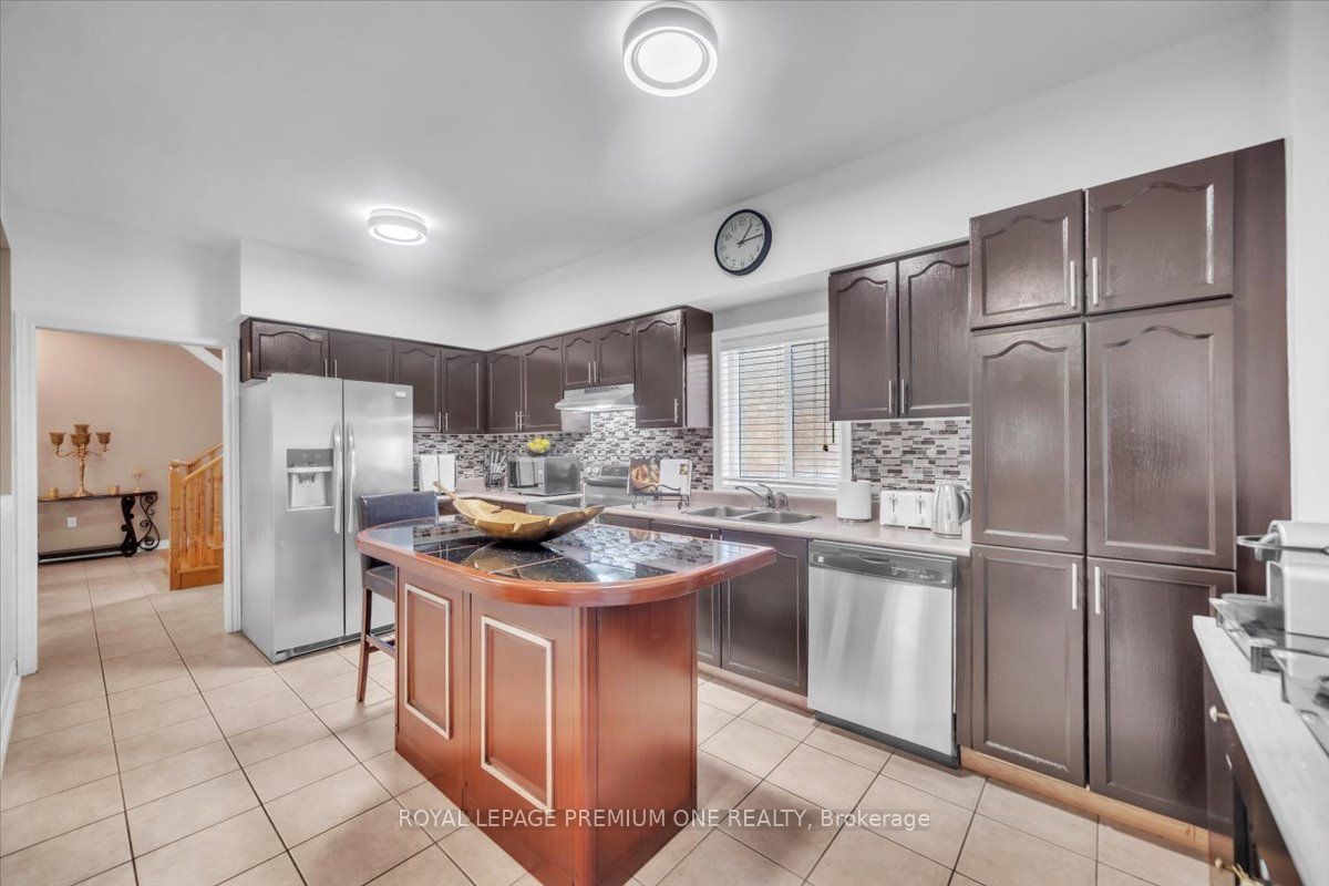 97 Blackthorn Drive Property Photo 12
