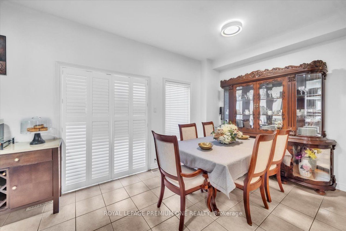 97 Blackthorn Drive Property Photo 14