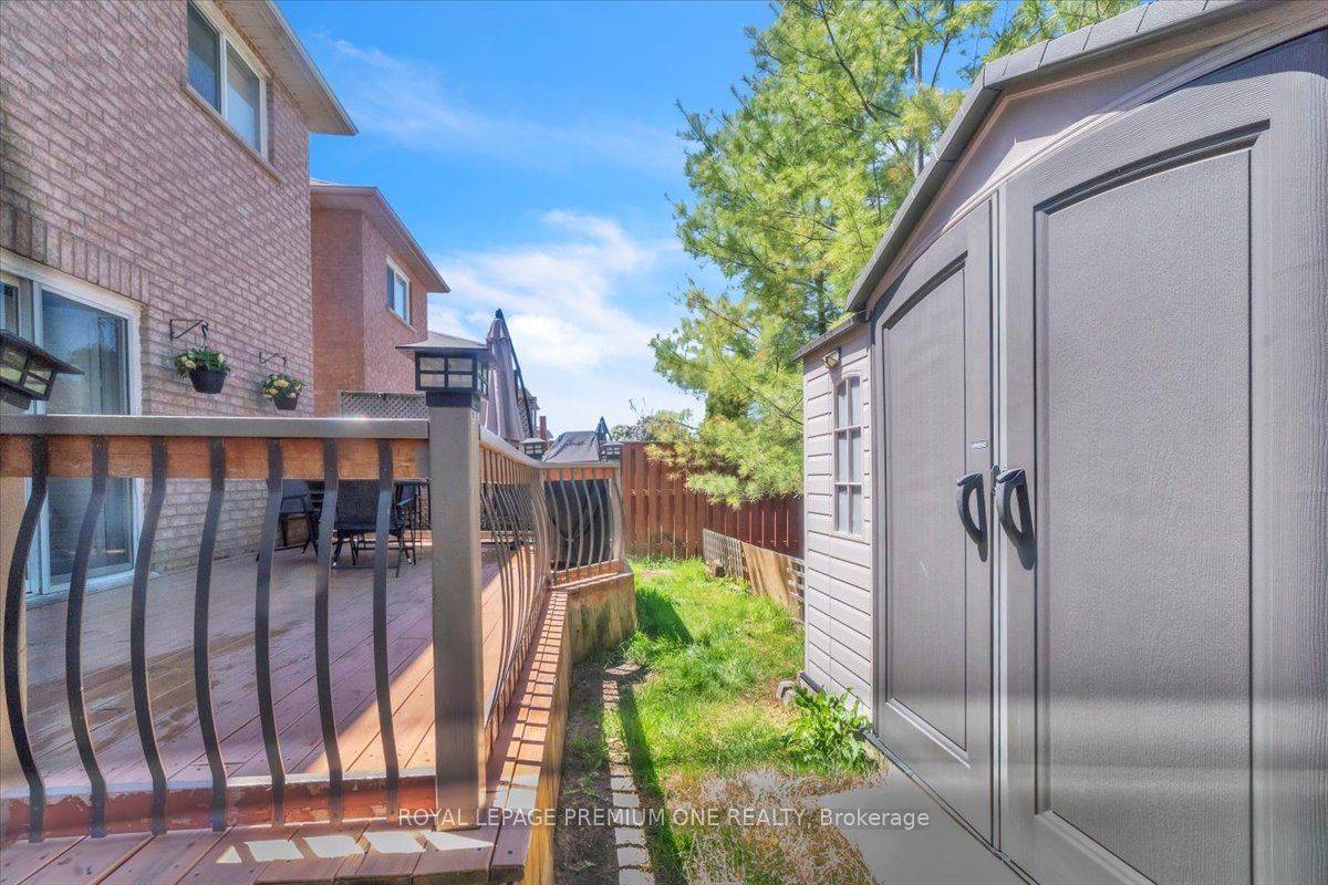 97 Blackthorn Drive Property Photo 17